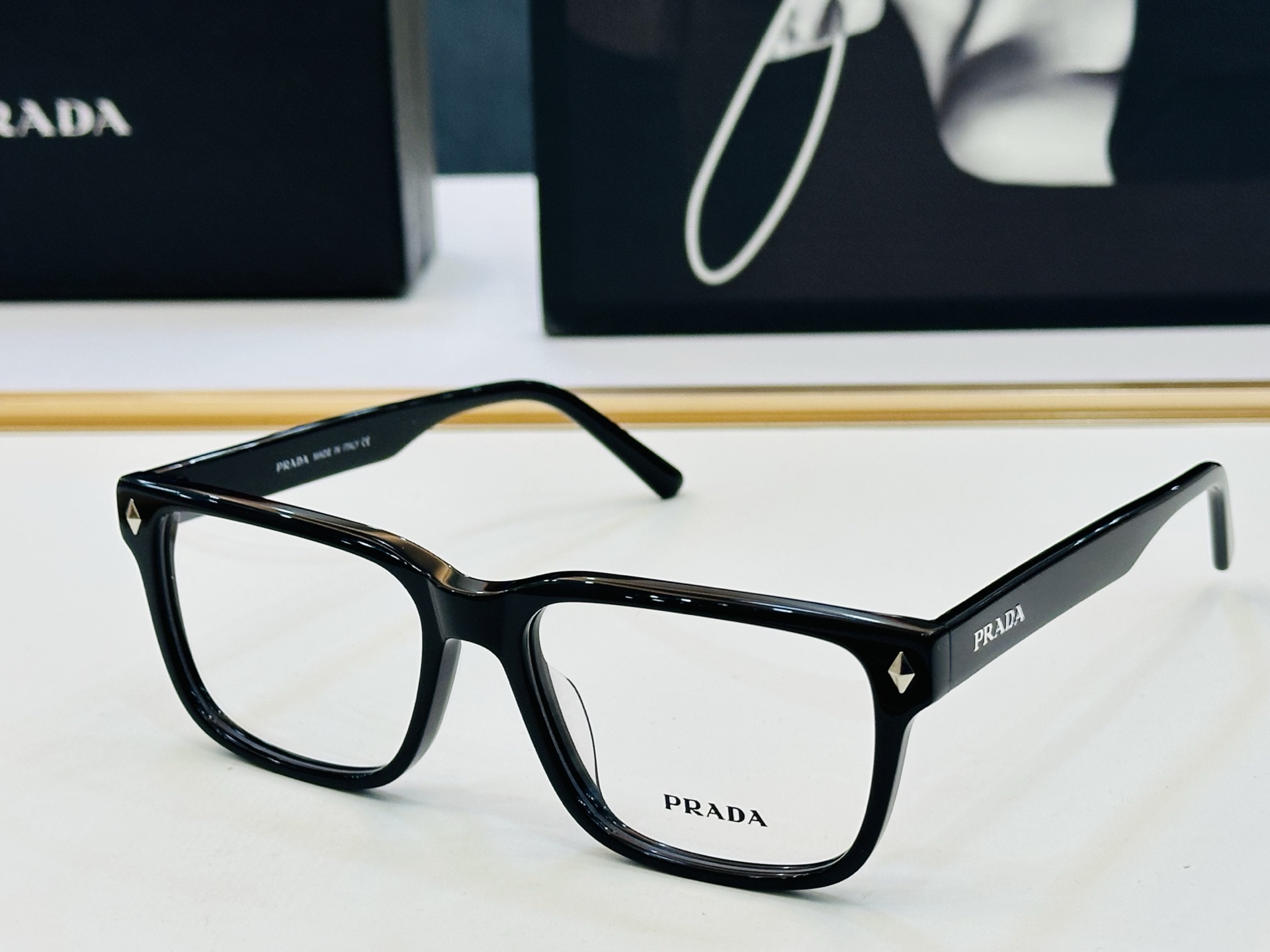 🔺PRAD*🔻普家 JC3039D Size：55口17-145 眼镜系列堪称精湛制作 彰显独特个 L最