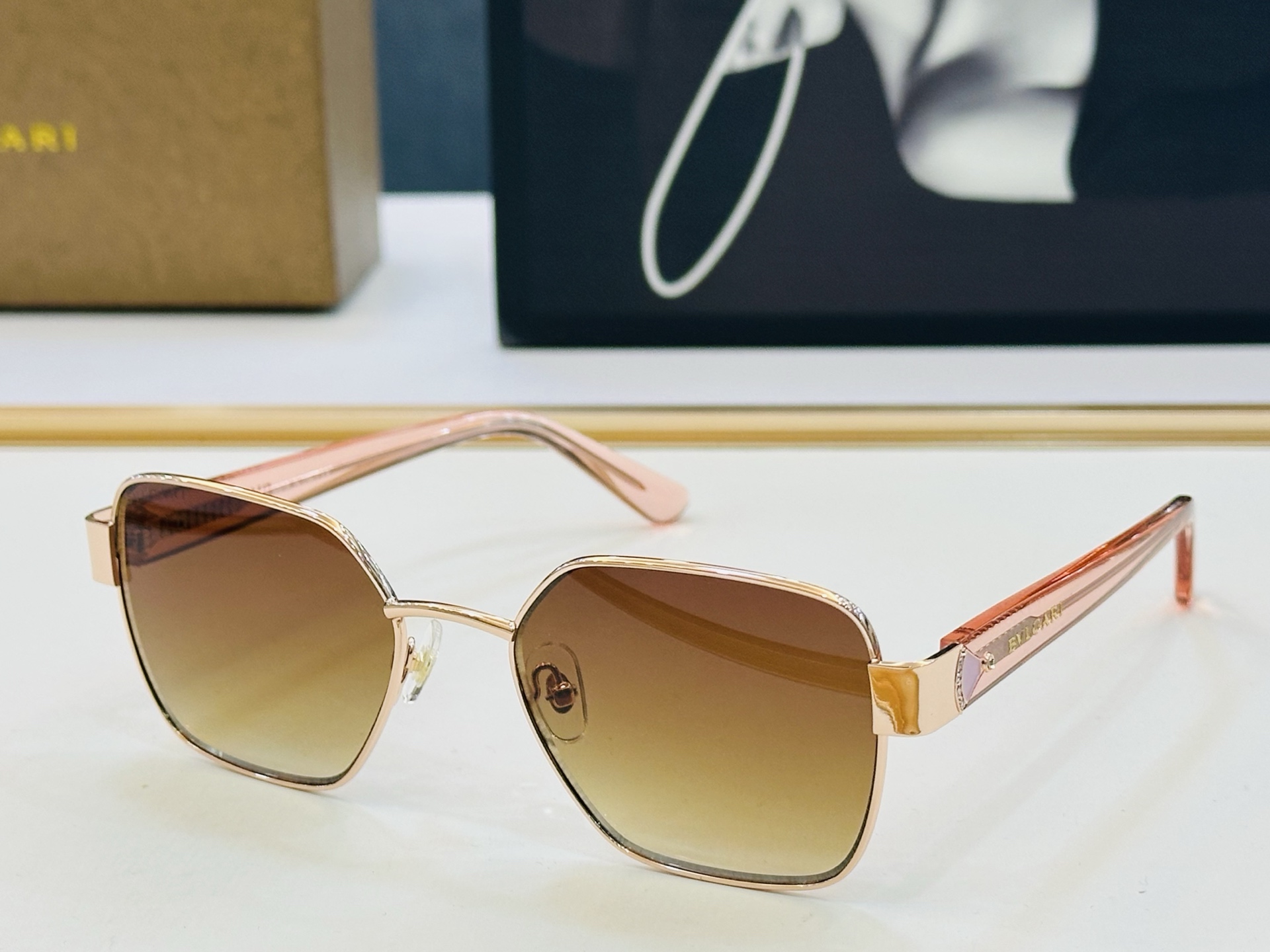 🆕款 官网同售 宝格家 BV50069 👍 Size ：54口19-140 绝对要买😎品质非常完美 L出