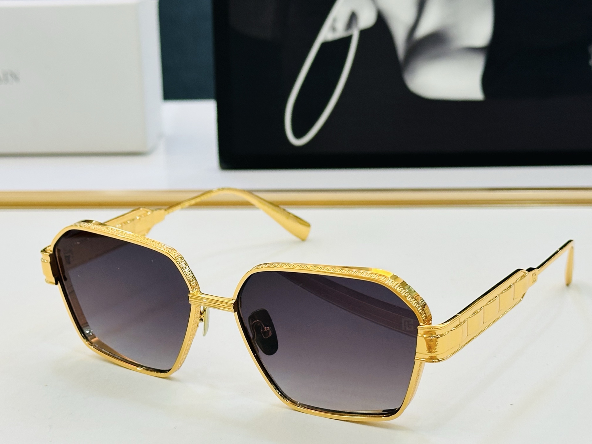 🆕 Balmain巴尔曼🌞男女款太阳镜 BPS-281 Size：60口16-143 🇨🇳🇨🇳🇨🇳标志独