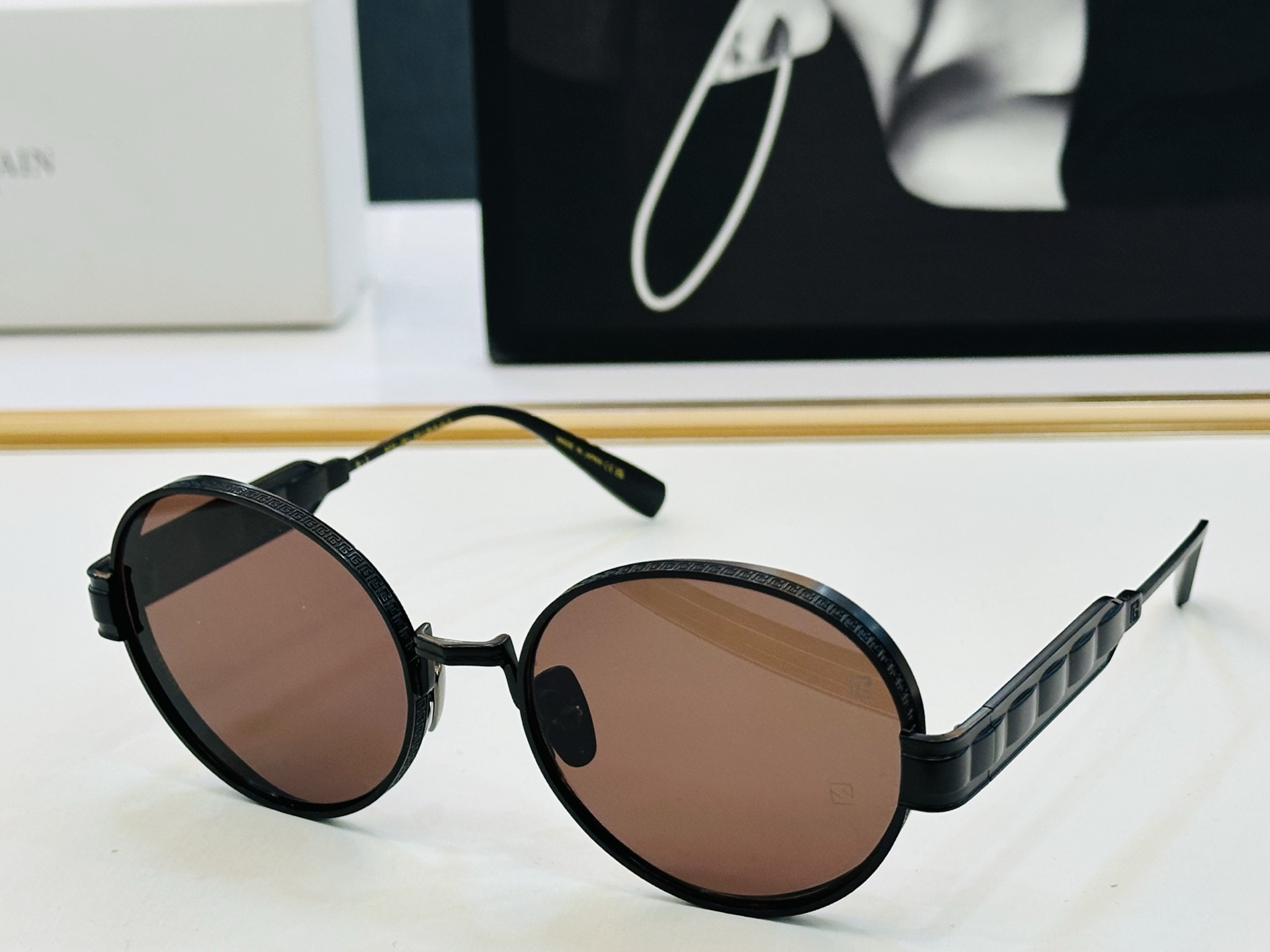 🆕 Balmain巴尔曼🌞男女款太阳镜 BPS-281 Size：57口19-143 🇨🇳🇨🇳🇨🇳标志独