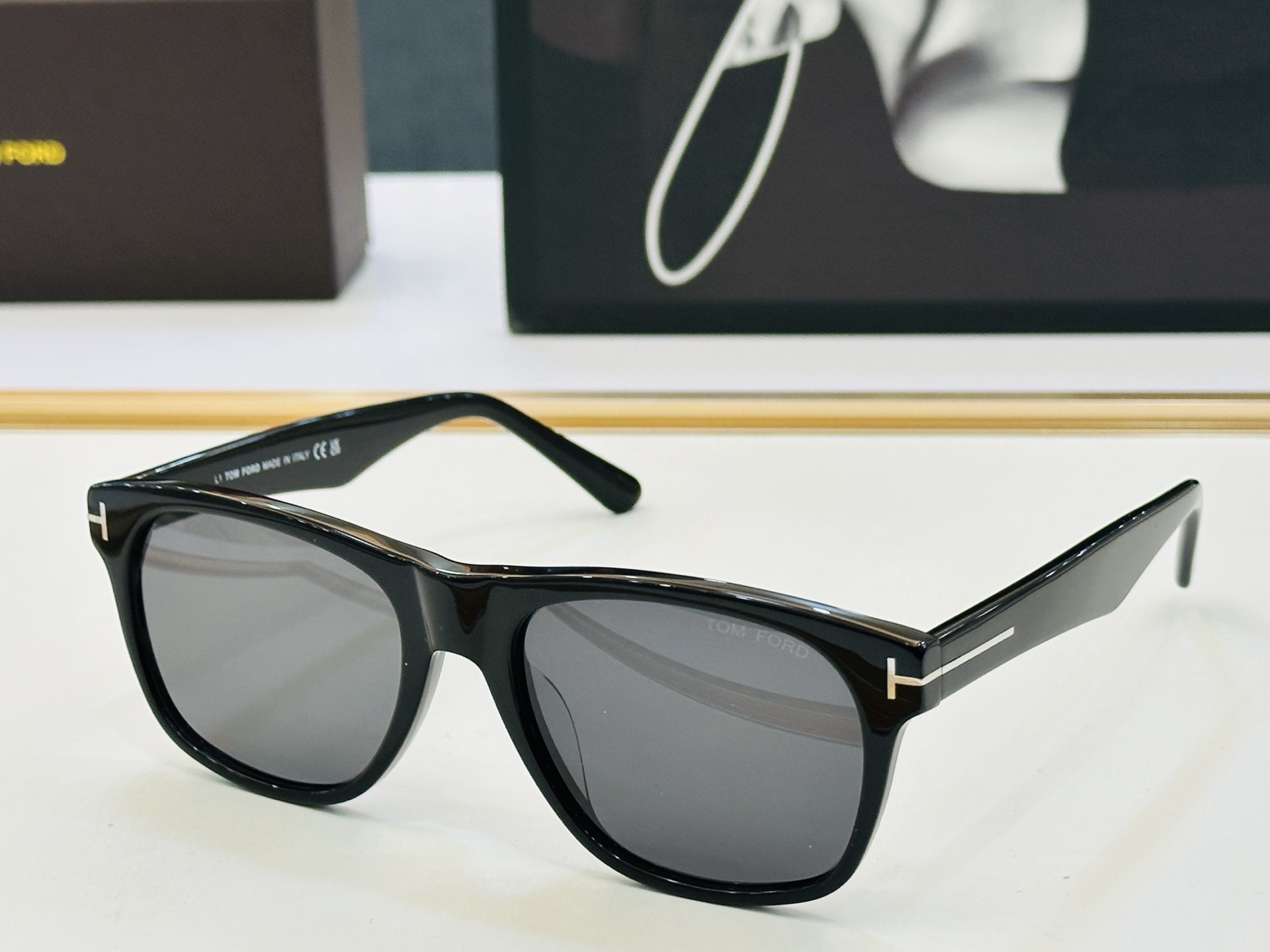 🎉TOM FOR*🎉汤姆家 Model: FT1284 Size：55口18-145 时尚框 板材太阳镜