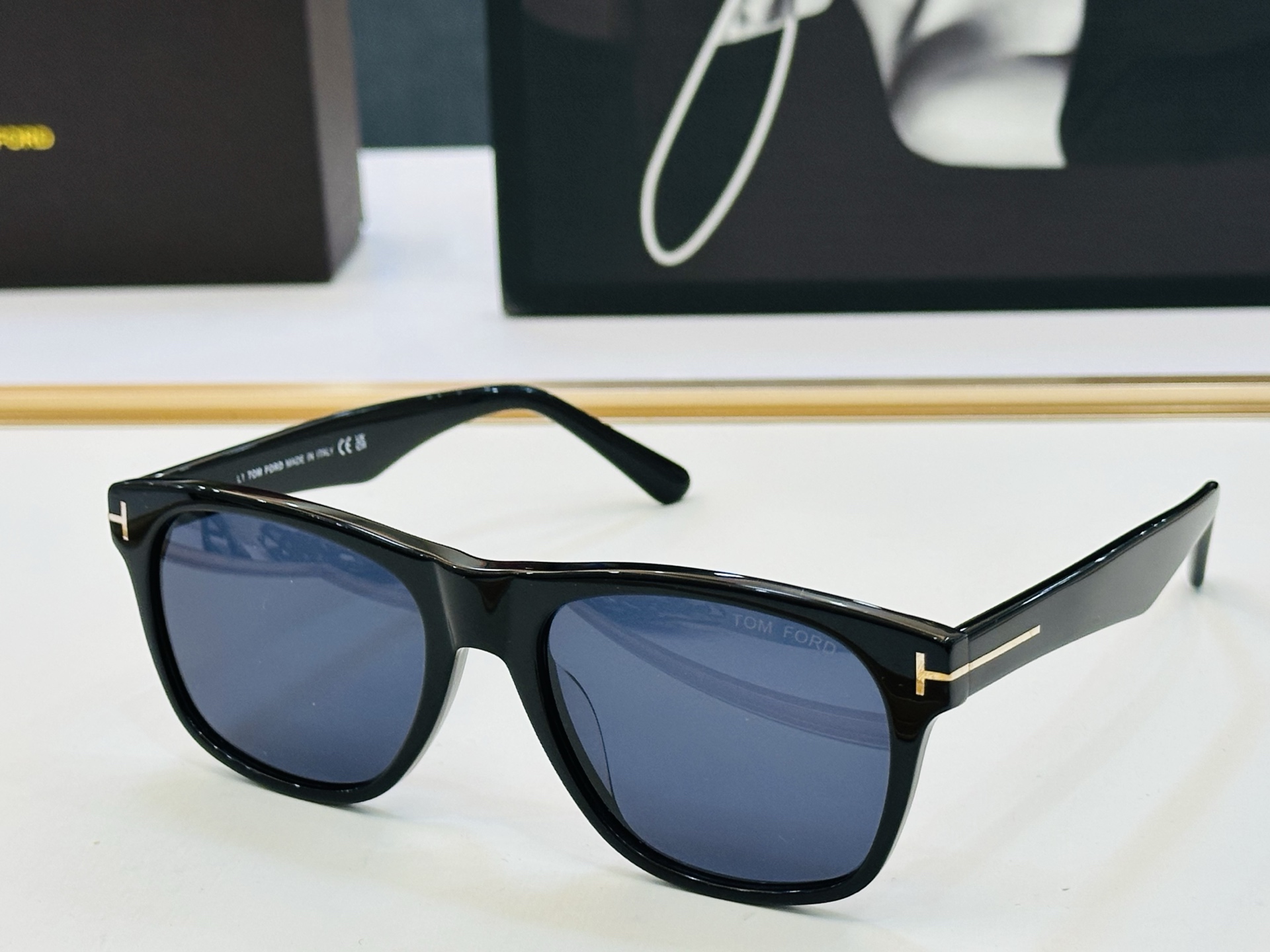 🎉TOM FOR*🎉汤姆家 Model: FT1284 Size：55口18-145 时尚框 板材太阳镜