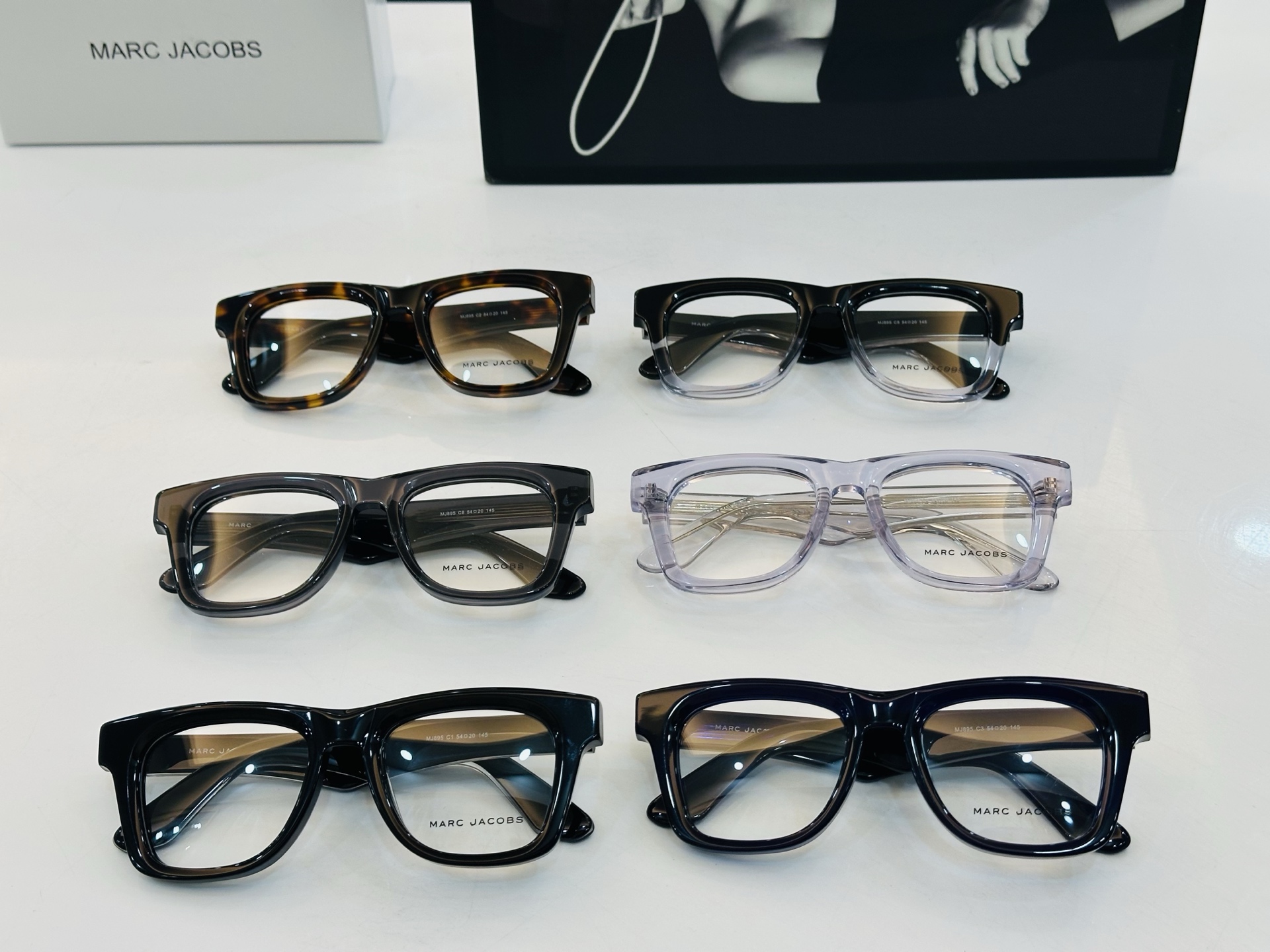 Marc jacobs 马杰家 MJ895 Size：54口20-145 采用今年流行的板材 Z完美设计