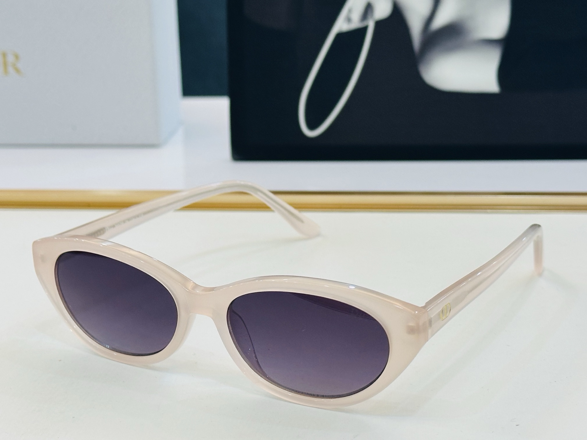 推荐 Dio* 迪家 B11 Size：53口16-145 时尚达人超爱💞 L时尚百搭