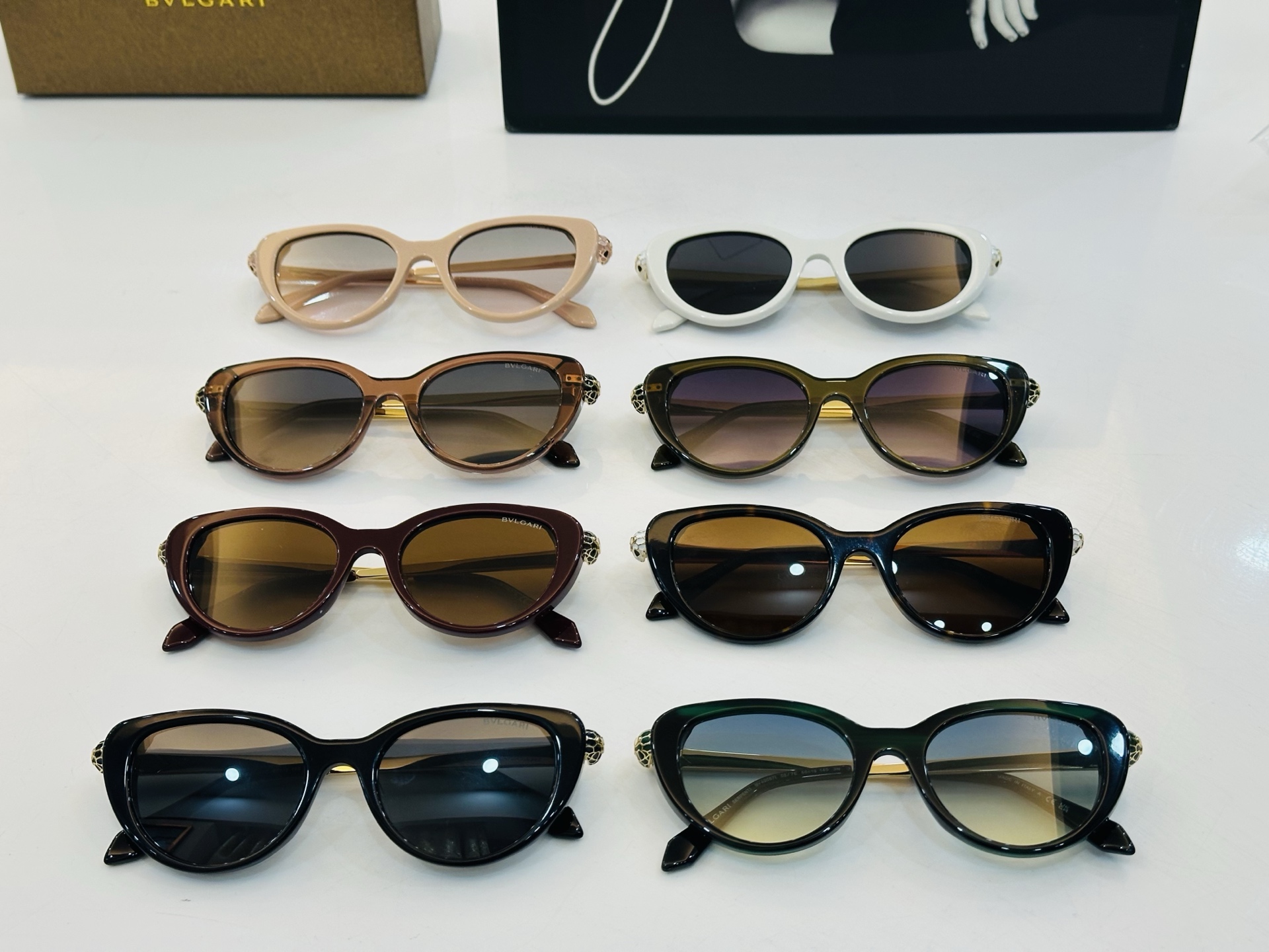 🆕款 官网同售 宝格家 BV40067 👍 Size ：50口19-140 绝对要买😎品质非常完美 C出