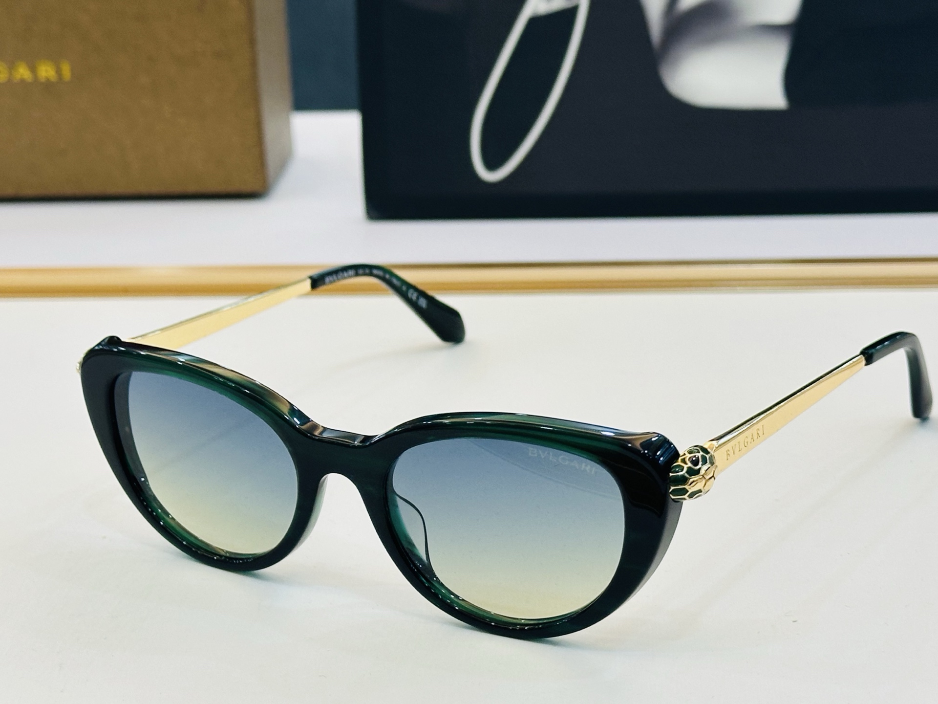 🆕款 官网同售 宝格家 BV40067 👍 Size ：50口19-140 绝对要买😎品质非常完美 C出