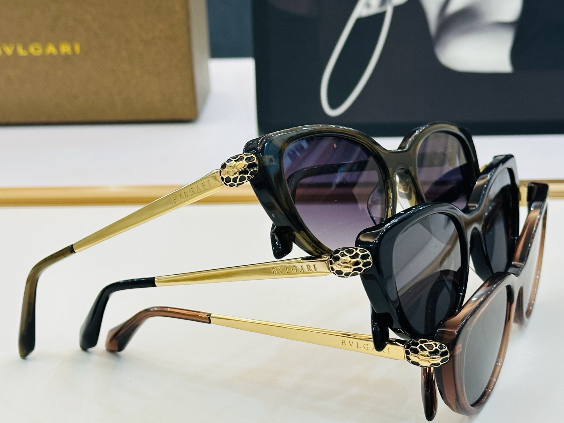 🆕款 官网同售 宝格家 BV40067 👍 Size ：50口19-140 绝对要买😎品质非常完美 C出