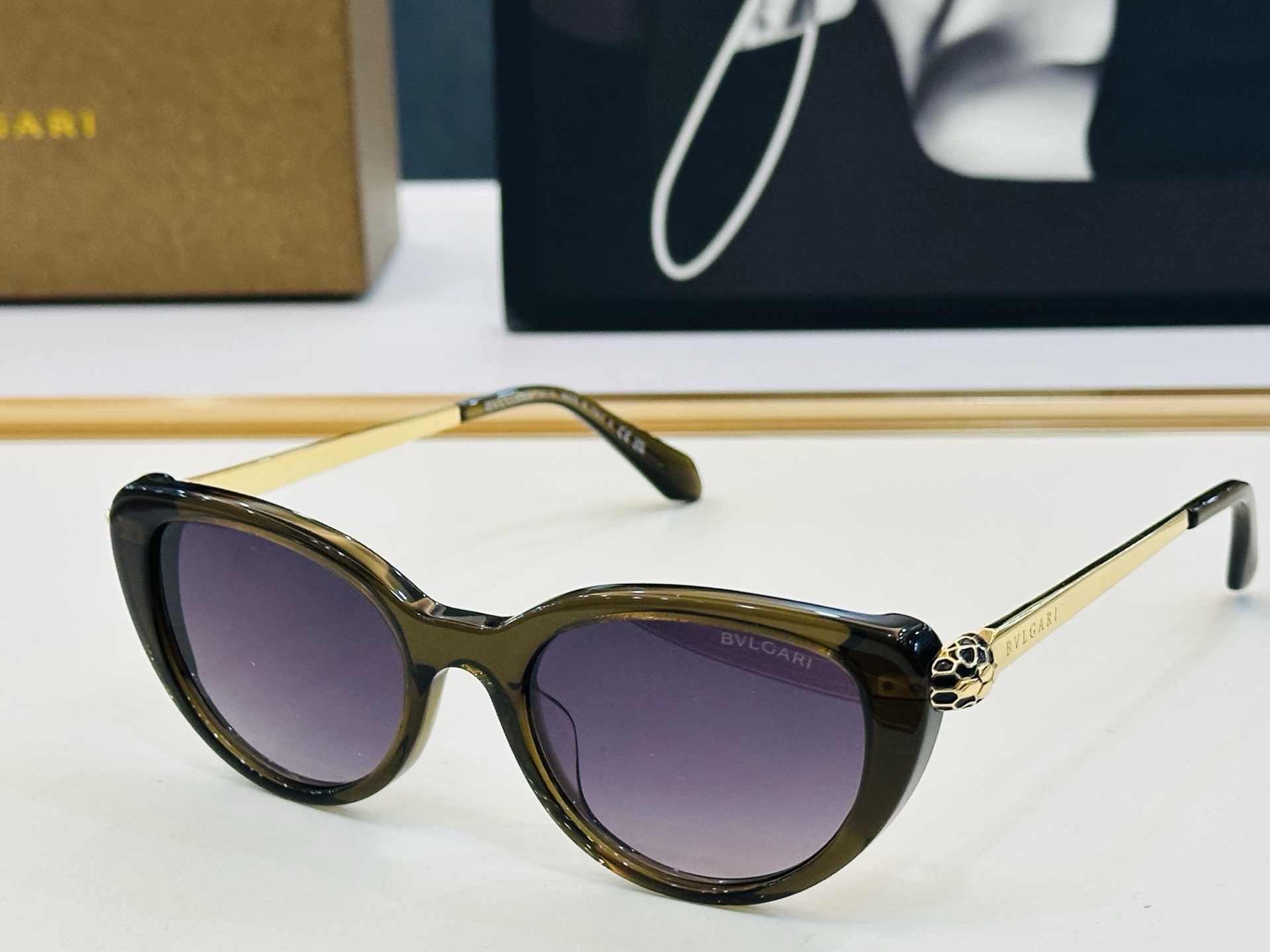 🆕款 官网同售 宝格家 BV40067 👍 Size ：50口19-140 绝对要买😎品质非常完美 C出