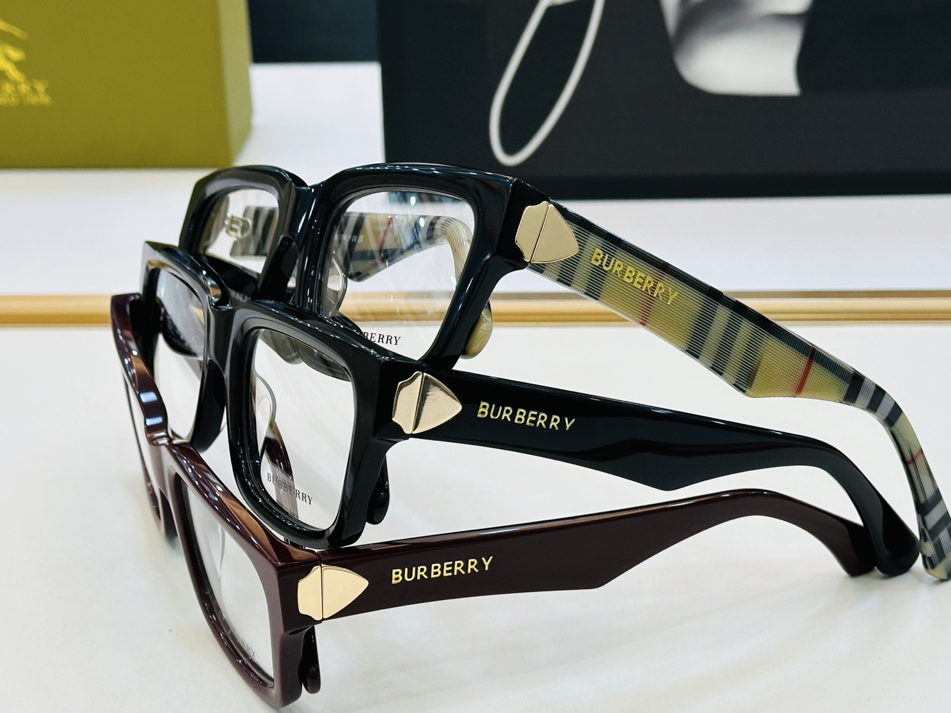 新款 BURBERR*🔻巴家 BE4442 百搭镜架Size：55口21-145 🌲🌲🌲板材框 H多色可