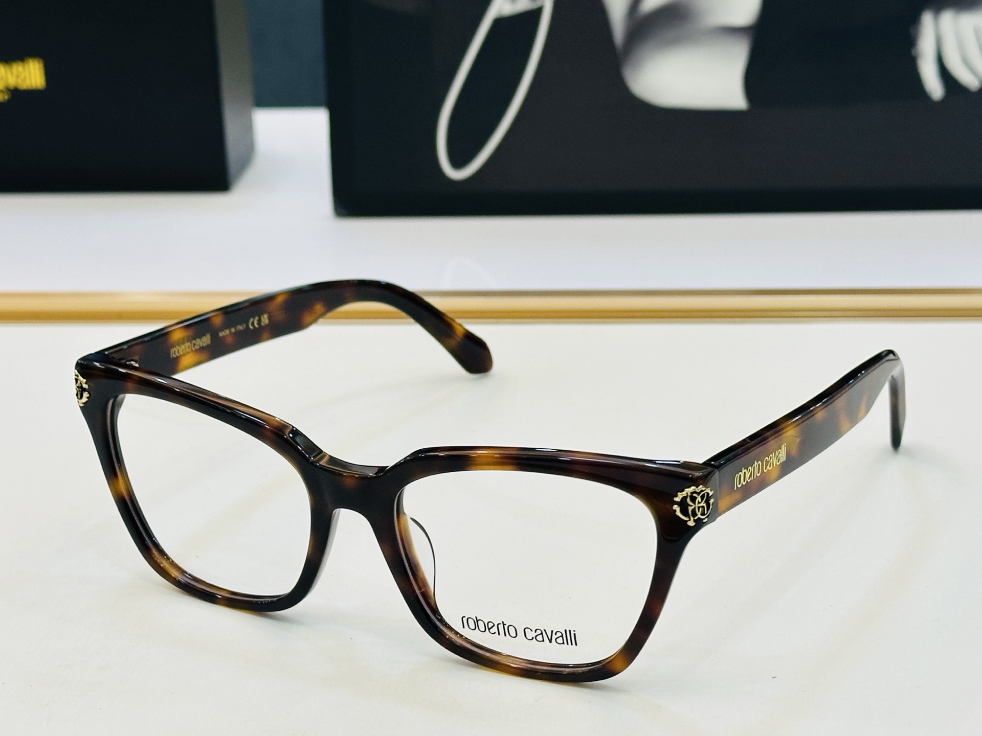 罗伯特家 VRC073 Size：54口18-145 呲牙][呲牙]进口材料 logo 全新的感觉 给你