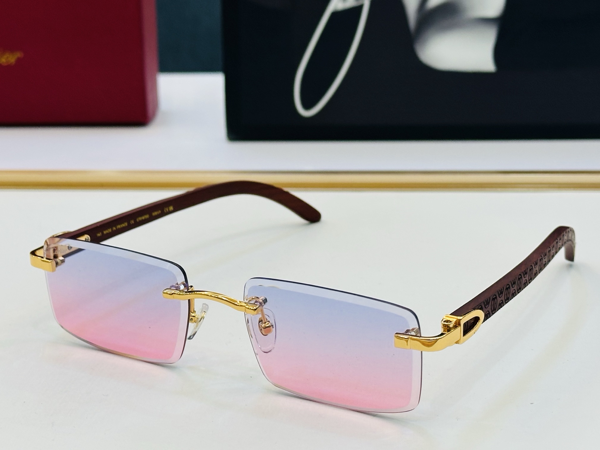 Cartie* 卡家 太阳镜 CT01672 Size：58口17-143 电镀工艺精湛气质十足！Y男女