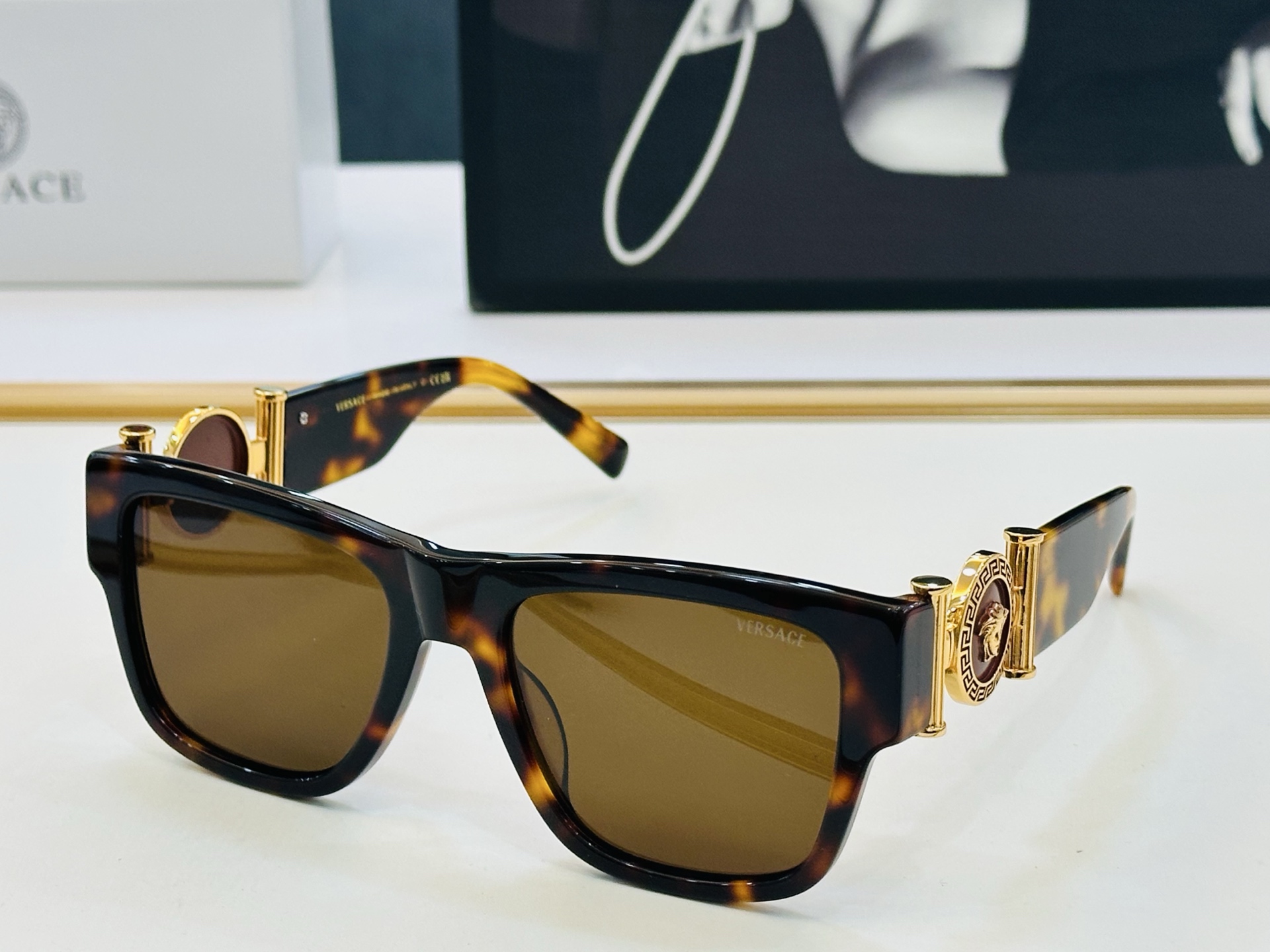 ❤️❤️范思家 VERSACE✨✨✨MODEL：VE6819 Size：56-20-138 ✨Y有范