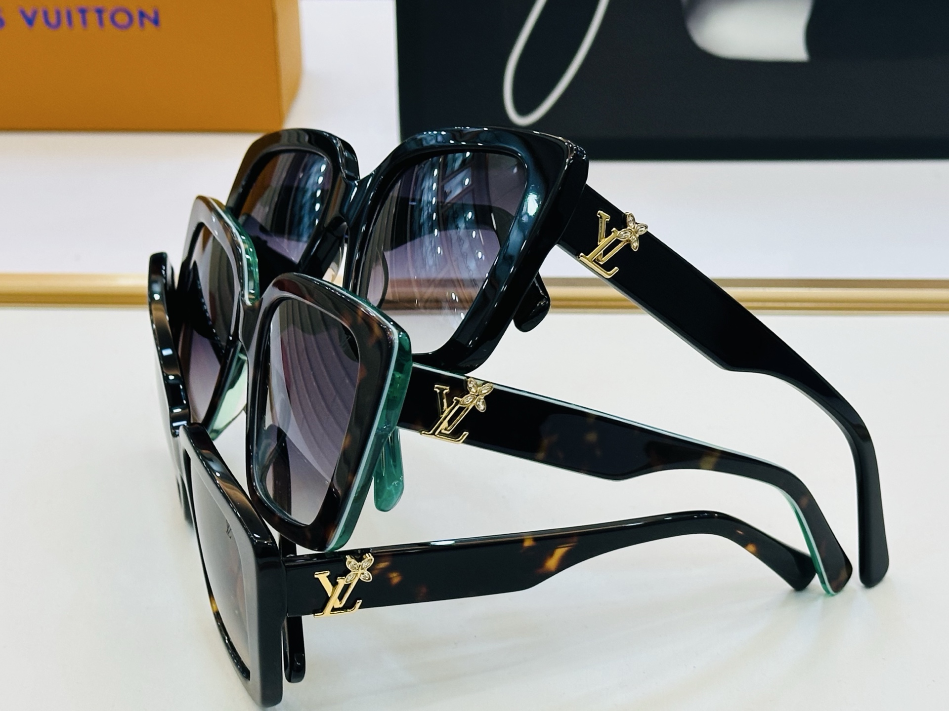 🎉🎉路易家 Z1677 🔻🔻Size：53口19-145 🔰经典再现 板材框 Z配光架 配戴舒适 🆕