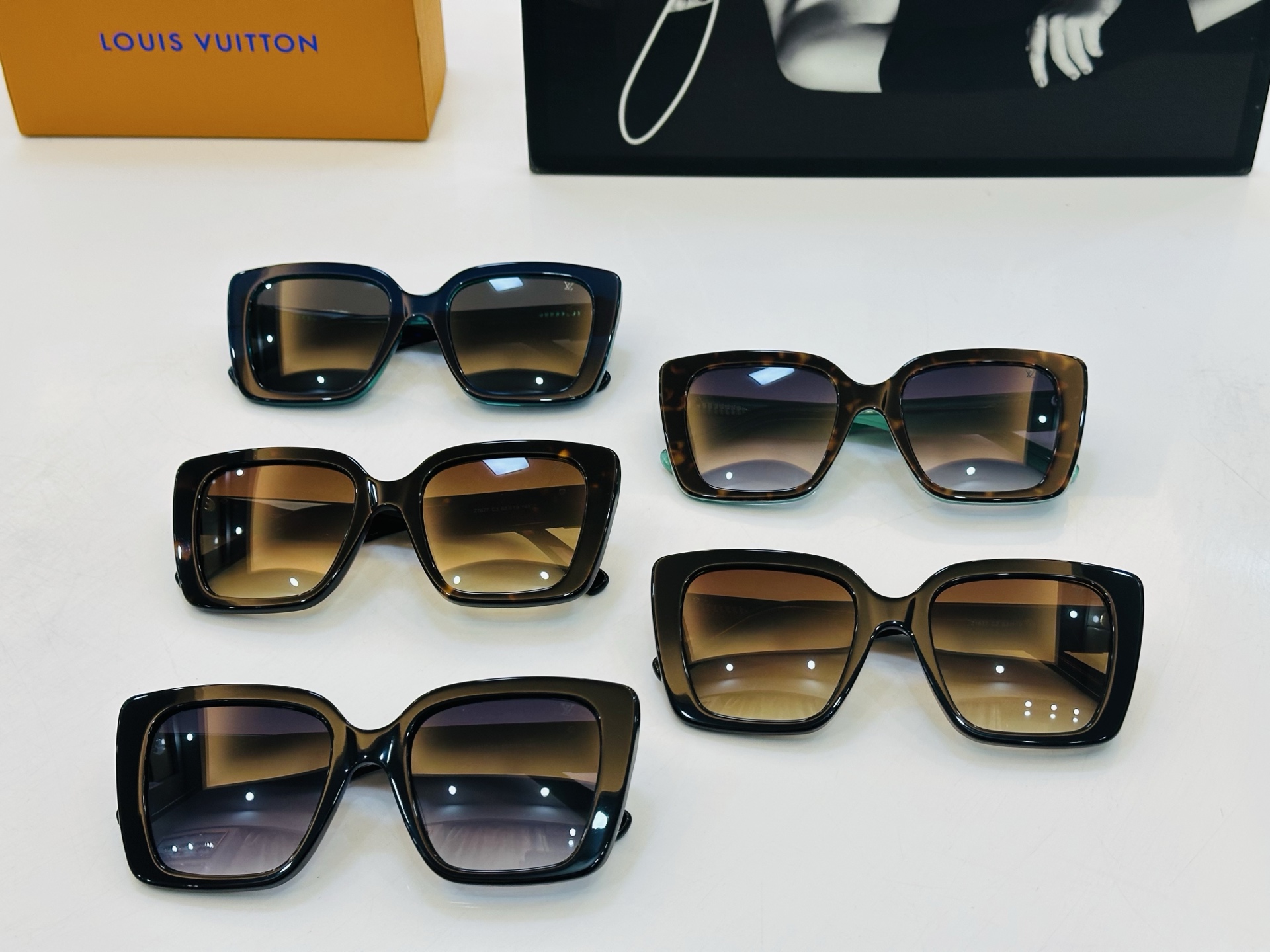 🎉🎉路易家 Z1677 🔻🔻Size：53口19-145 🔰经典再现 板材框 Z配光架 配戴舒适 🆕