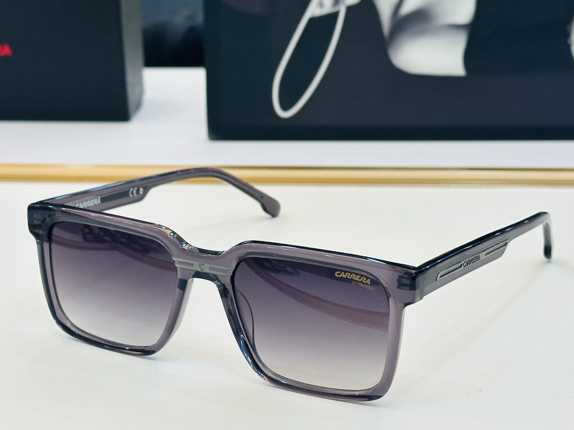 卡雷拉 CARRER* MODEL: 02/S Size：54口19-145 🐲🐲超轻材质 。L上脸超美