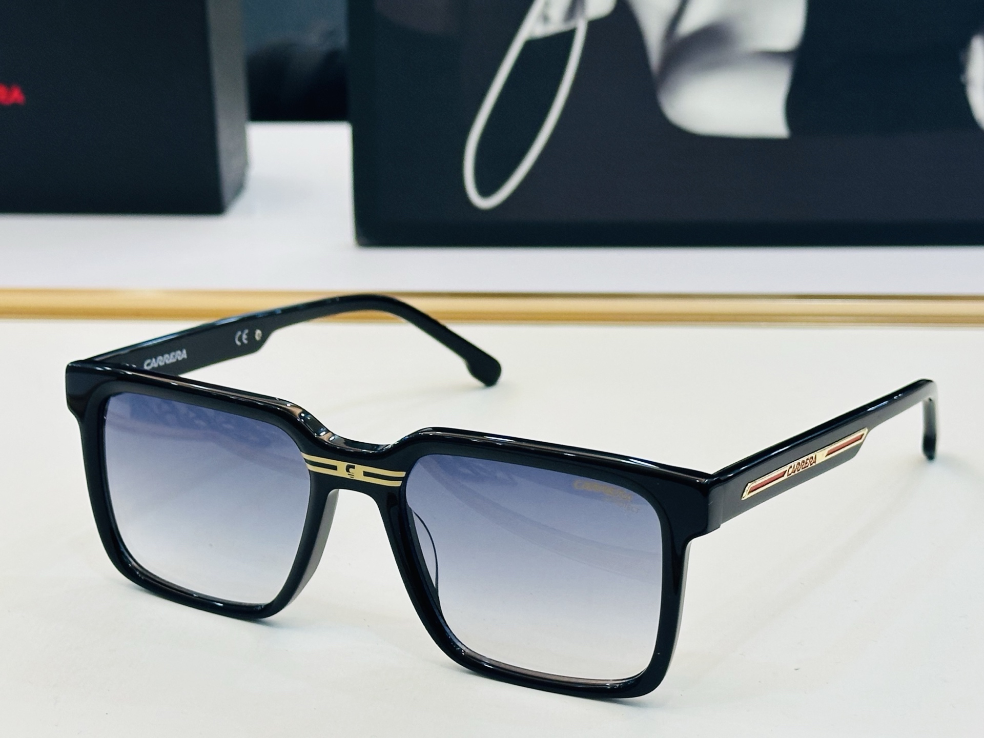 卡雷拉 CARRER* MODEL: 02/S Size：54口19-145 🐲🐲超轻材质 。L上脸超美