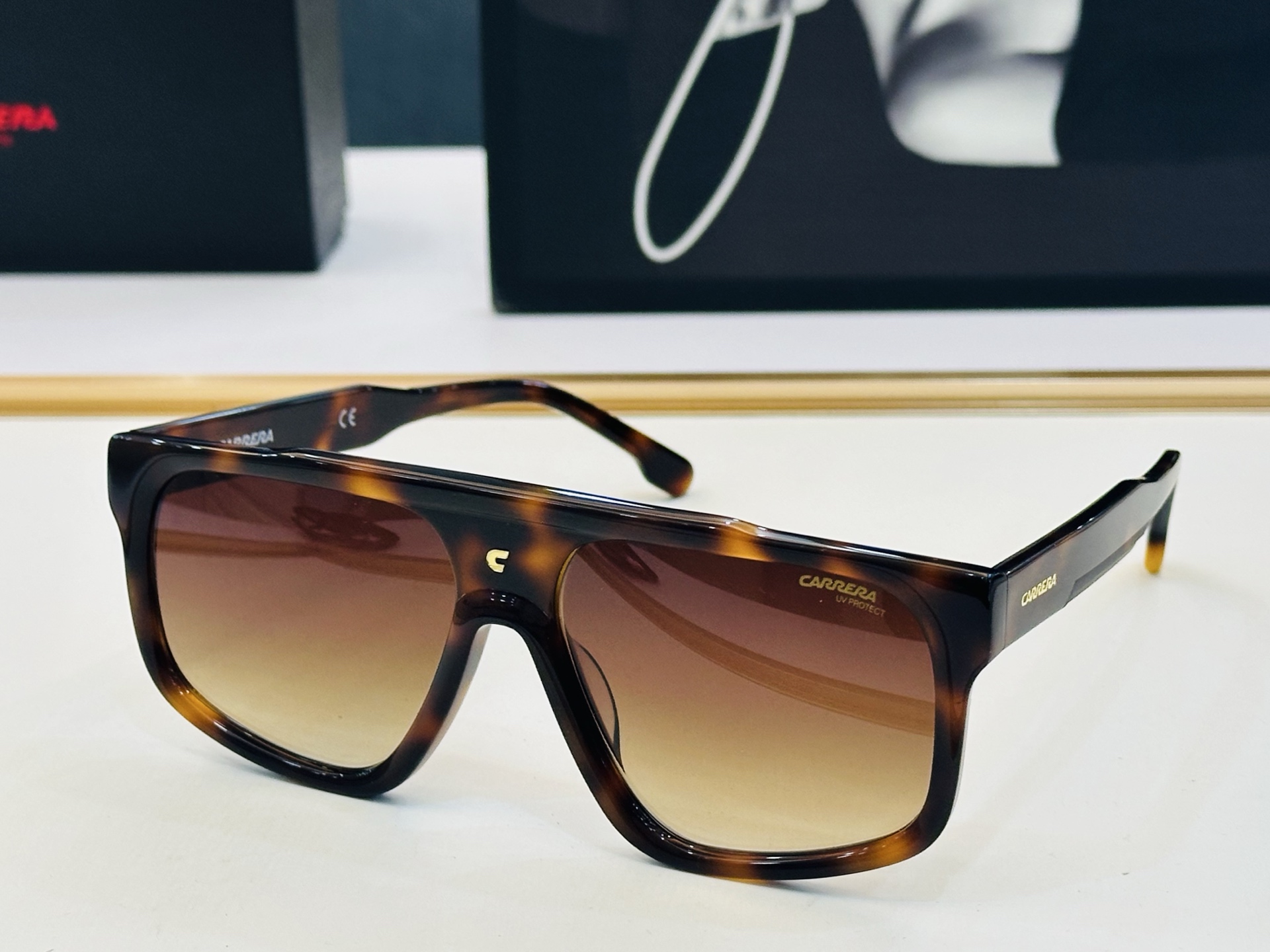 卡雷拉 CARRER* MODEL: 1061/S Size：59口16-145 🐲🐲超轻材质 。L上脸