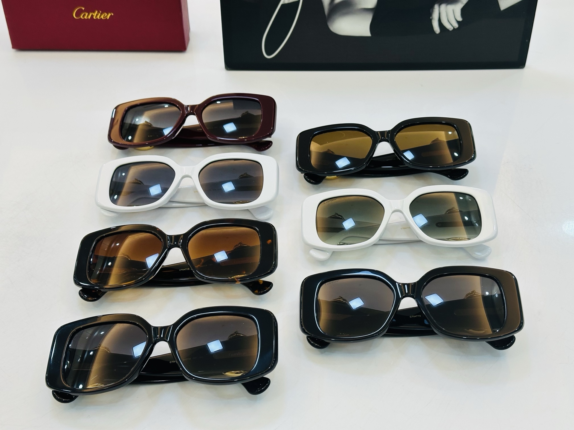 Cartie* 卡家 太阳镜 CT0471S Size：54口18-140 工艺精湛气质十足！C男女同款