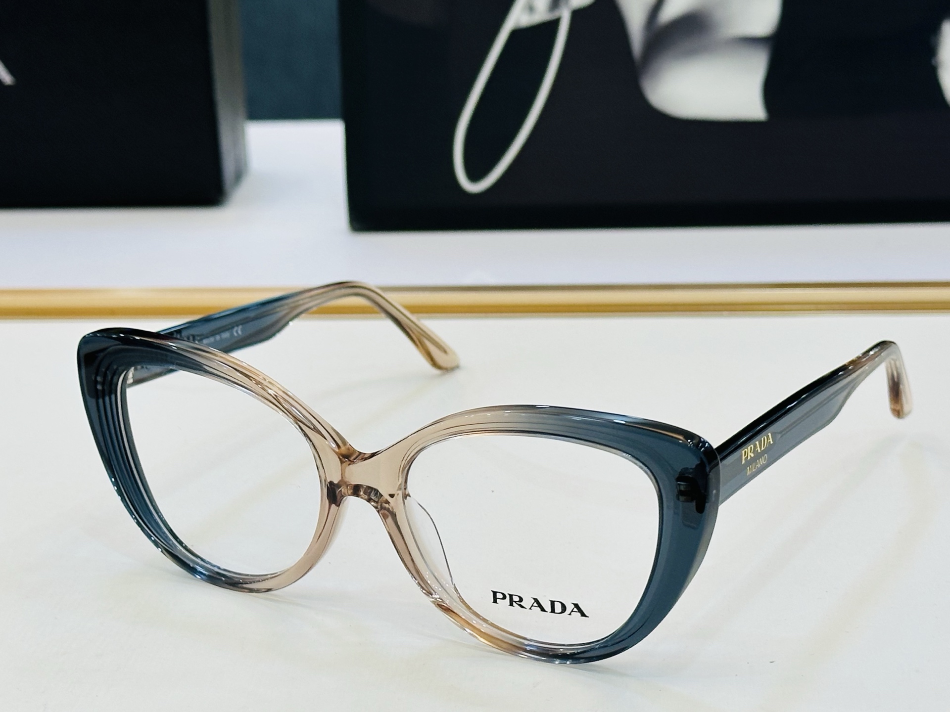 🔺PRAD*🔻普家 VPR A13V Size：53口19-145 眼镜系列堪称精湛制作 彰显独特个 Z