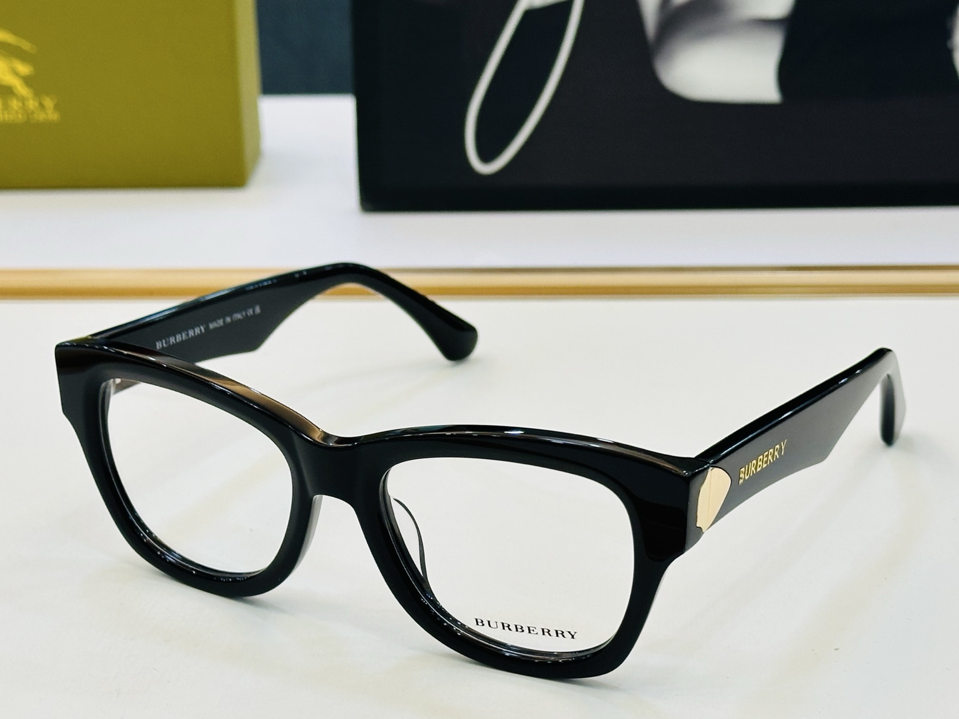新款 BURBERR*🔻巴家 BE4443 百搭镜架Size：52口19-145 🌲🌲🌲板材框 H多色可