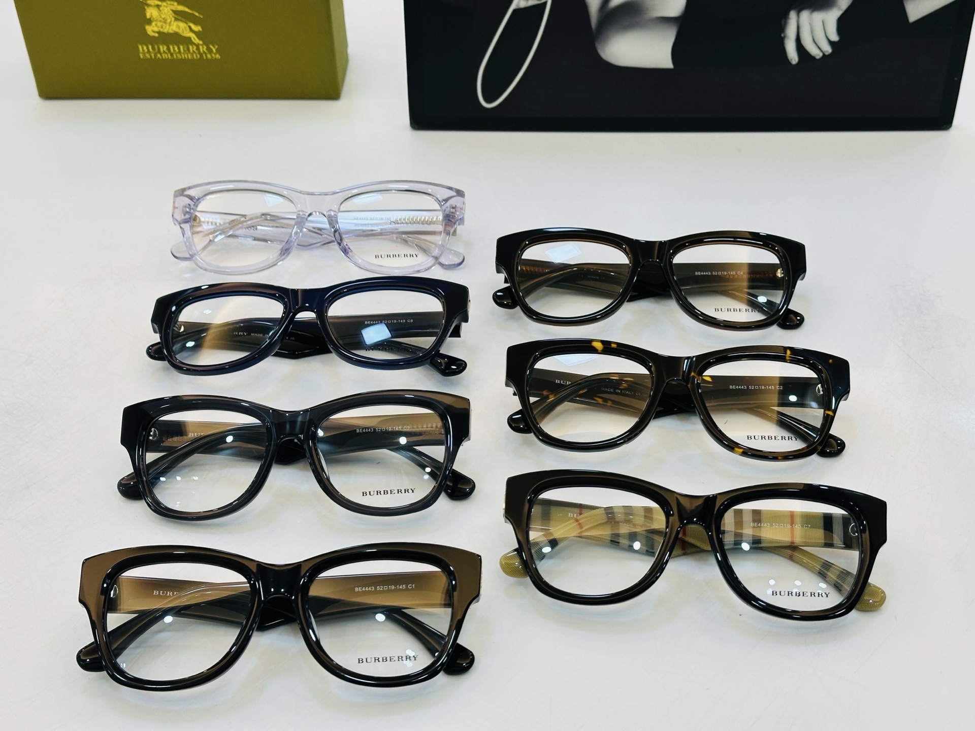 新款 BURBERR*🔻巴家 BE4443 百搭镜架Size：52口19-145 🌲🌲🌲板材框 H多色可