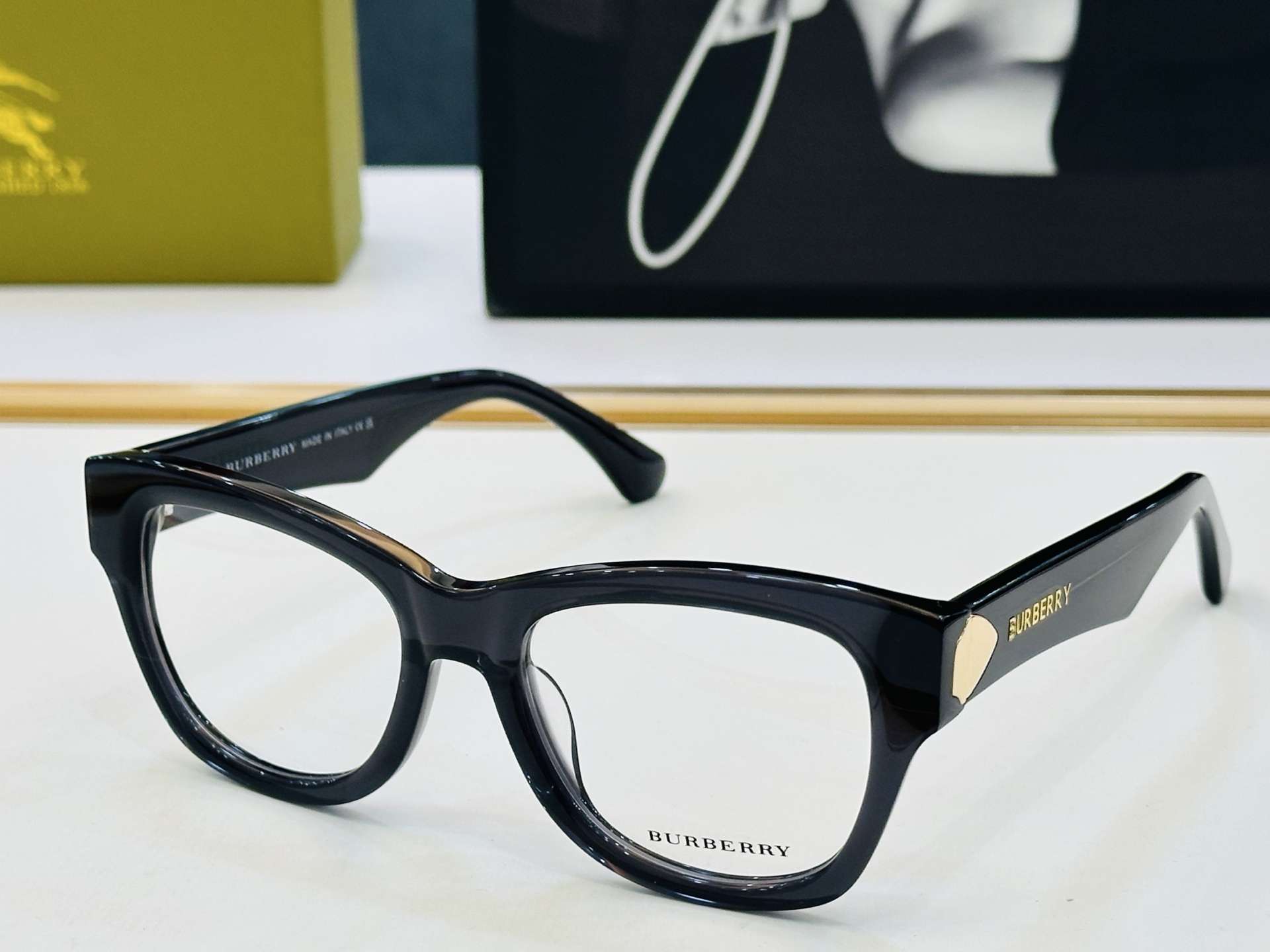 新款 BURBERR*🔻巴家 BE4443 百搭镜架Size：52口19-145 🌲🌲🌲板材框 H多色可