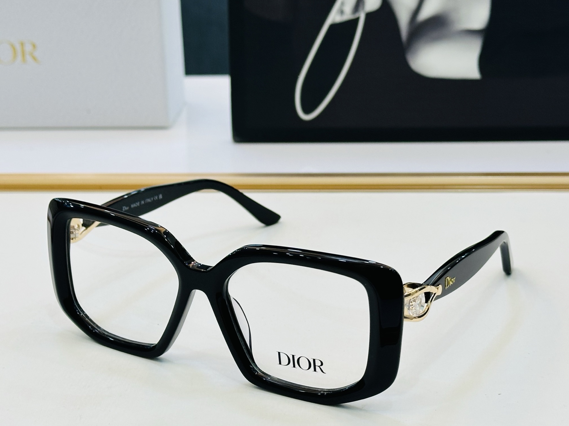 推荐 Dio* 迪家 CD5579 Size：54口17-145 时尚达人超爱💞 H时尚百搭 配光架