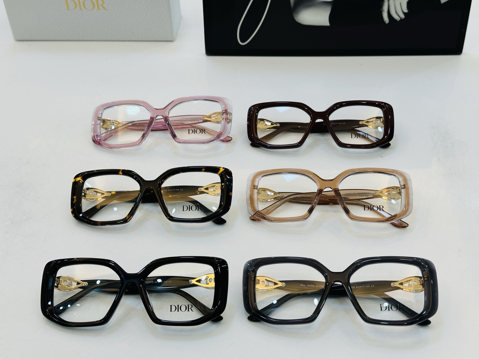 推荐 Dio* 迪家 CD5579 Size：54口17-145 时尚达人超爱💞 H时尚百搭 配光架