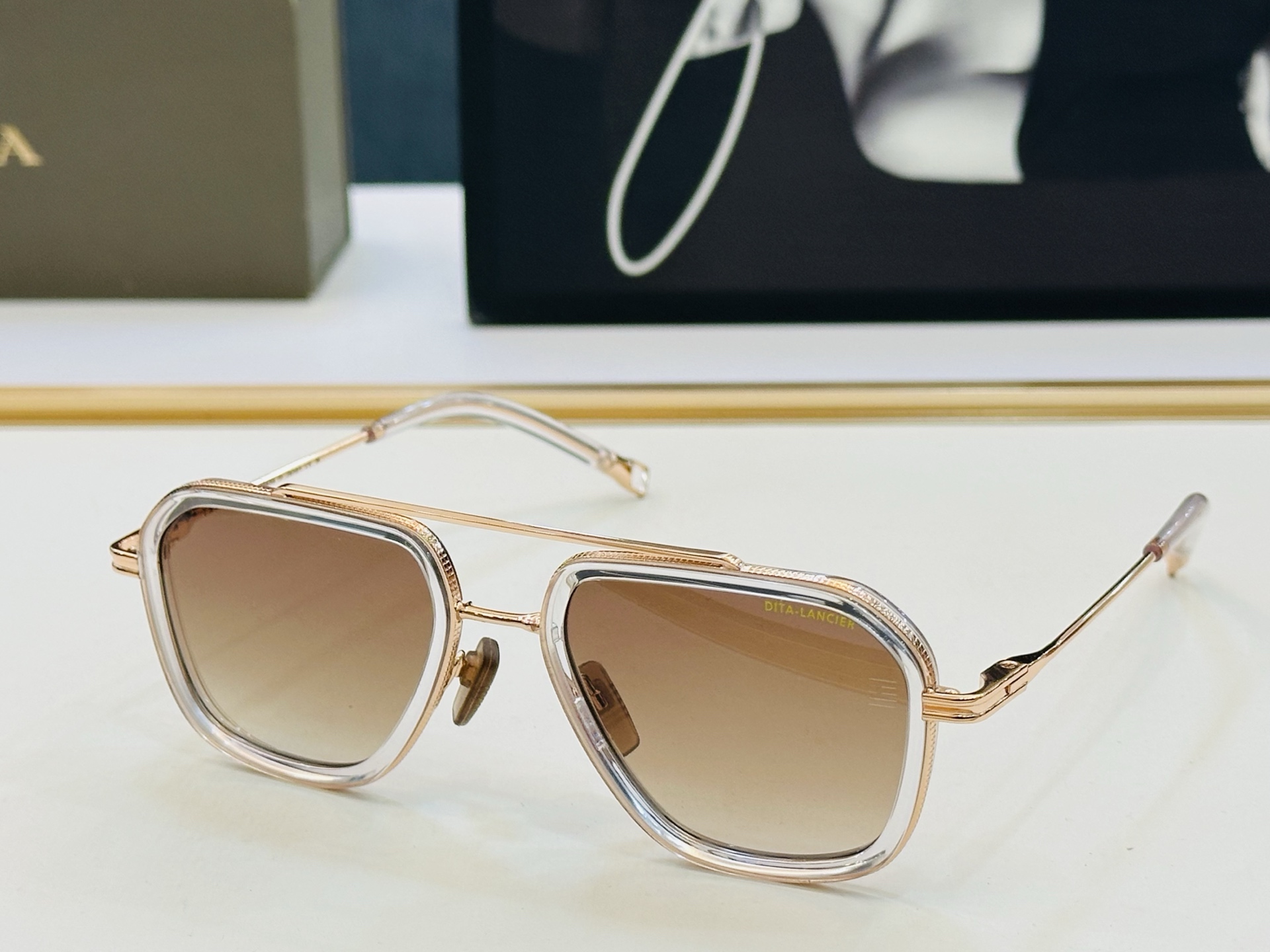 官网款 DlT* 迪塔 DLS433 Size：53口20-142 意大利最新原单货 [得意][得意]男