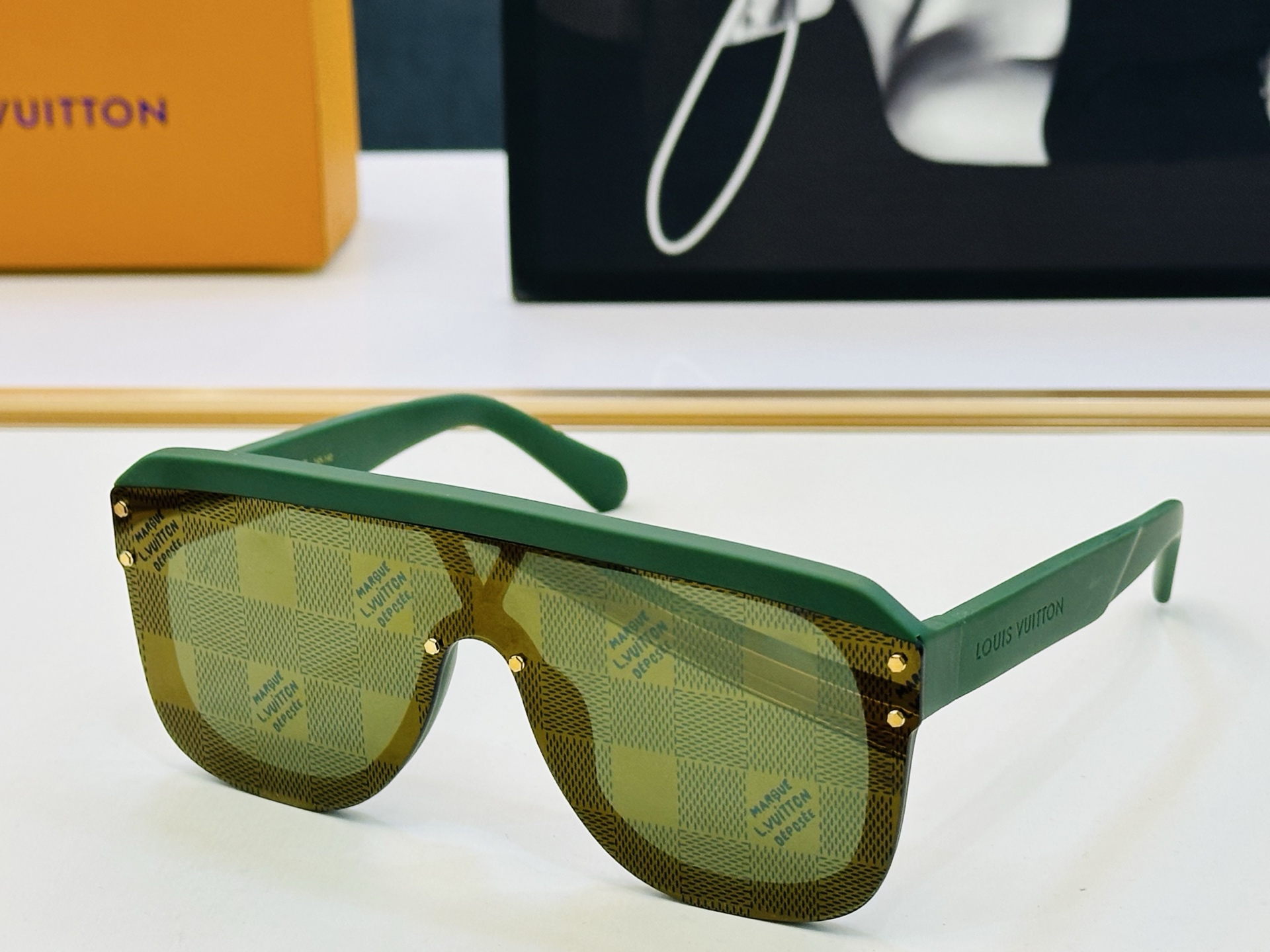 路易家 LOUIS *VUITON 原单高品质 Model: Z2878U 高端货 Size：145口1