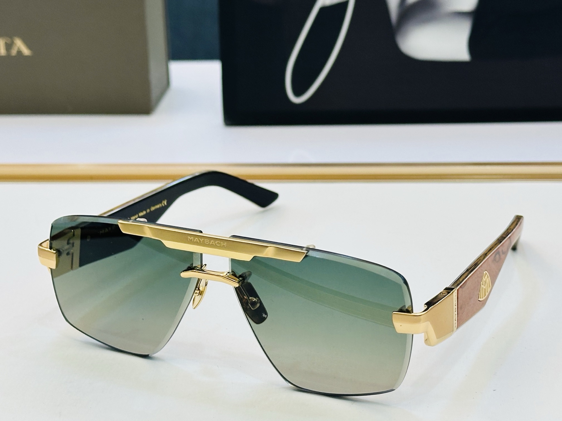 高品质 迈巴赫 🎉🎉做工精美💕💕MAYBAC*H M09 Size：62口11-145 质感十足👍CC高