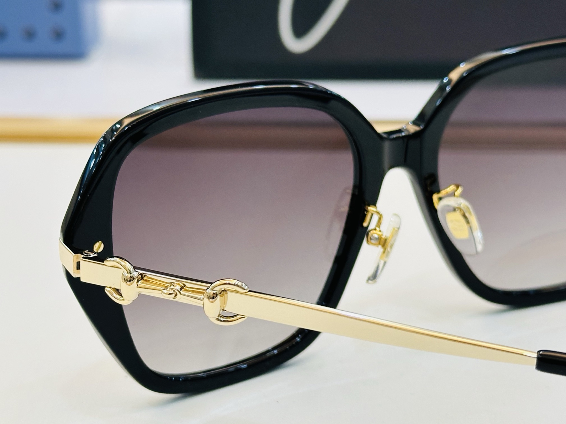 GUCC* 古家 GG2033SA 🐝🐝系列 Size：57口17-145 🍁🍁 W超绝品质 。