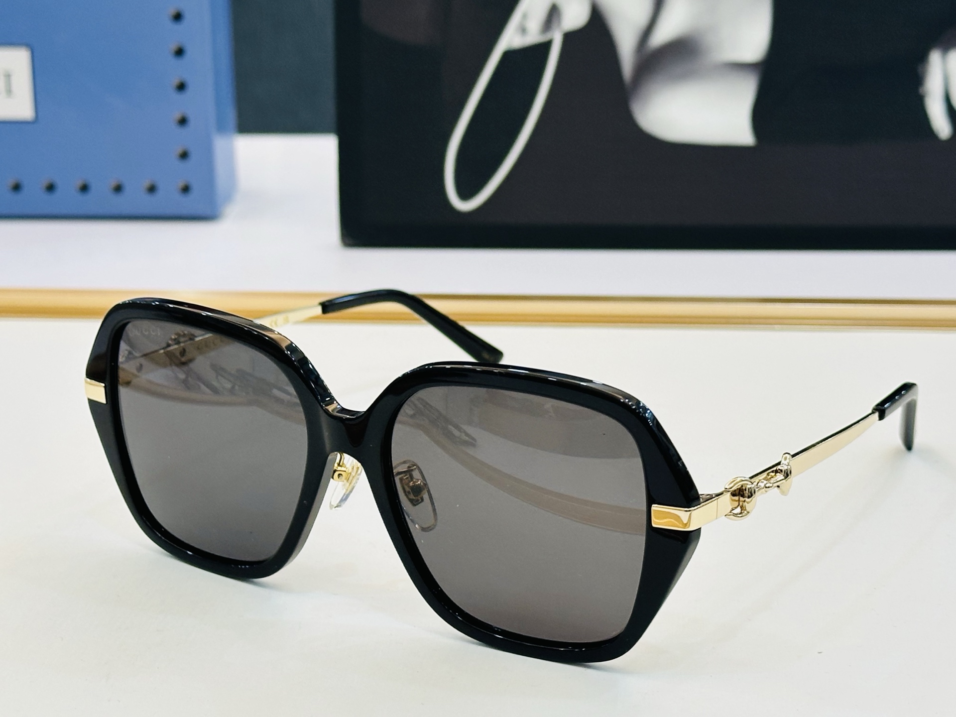 GUCC* 古家 GG2033SA 🐝🐝系列 Size：57口17-145 🍁🍁 W超绝品质 。