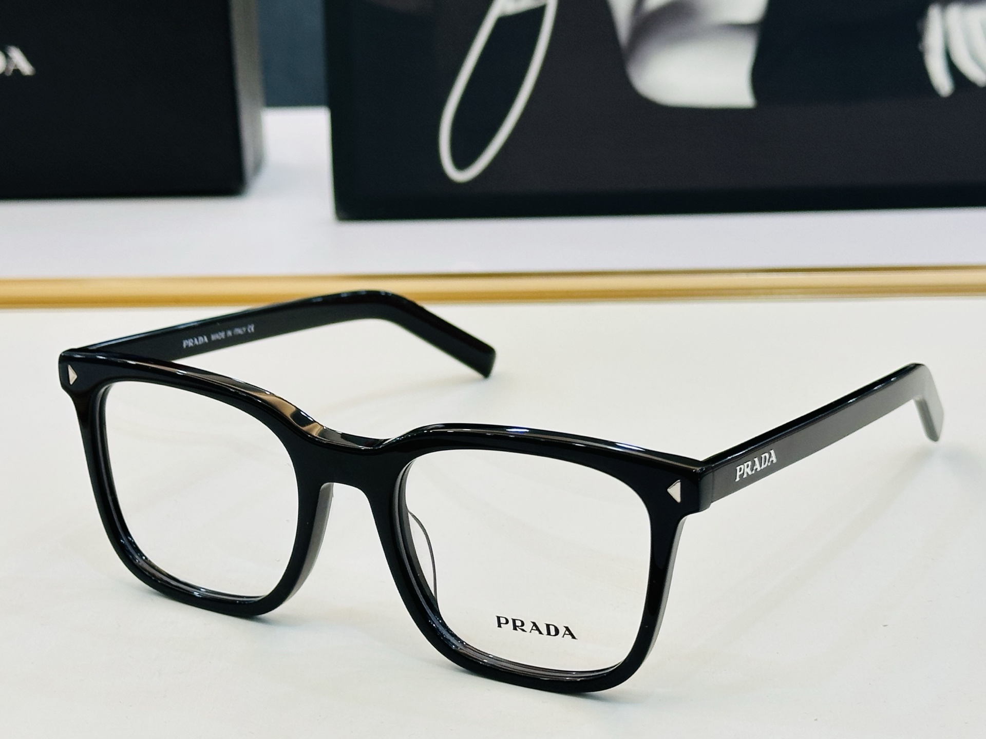 🔺PRAD*🔻普家 PR B11V Size：52口20-145 眼镜系列堪称精湛制作 彰显独特个 L最