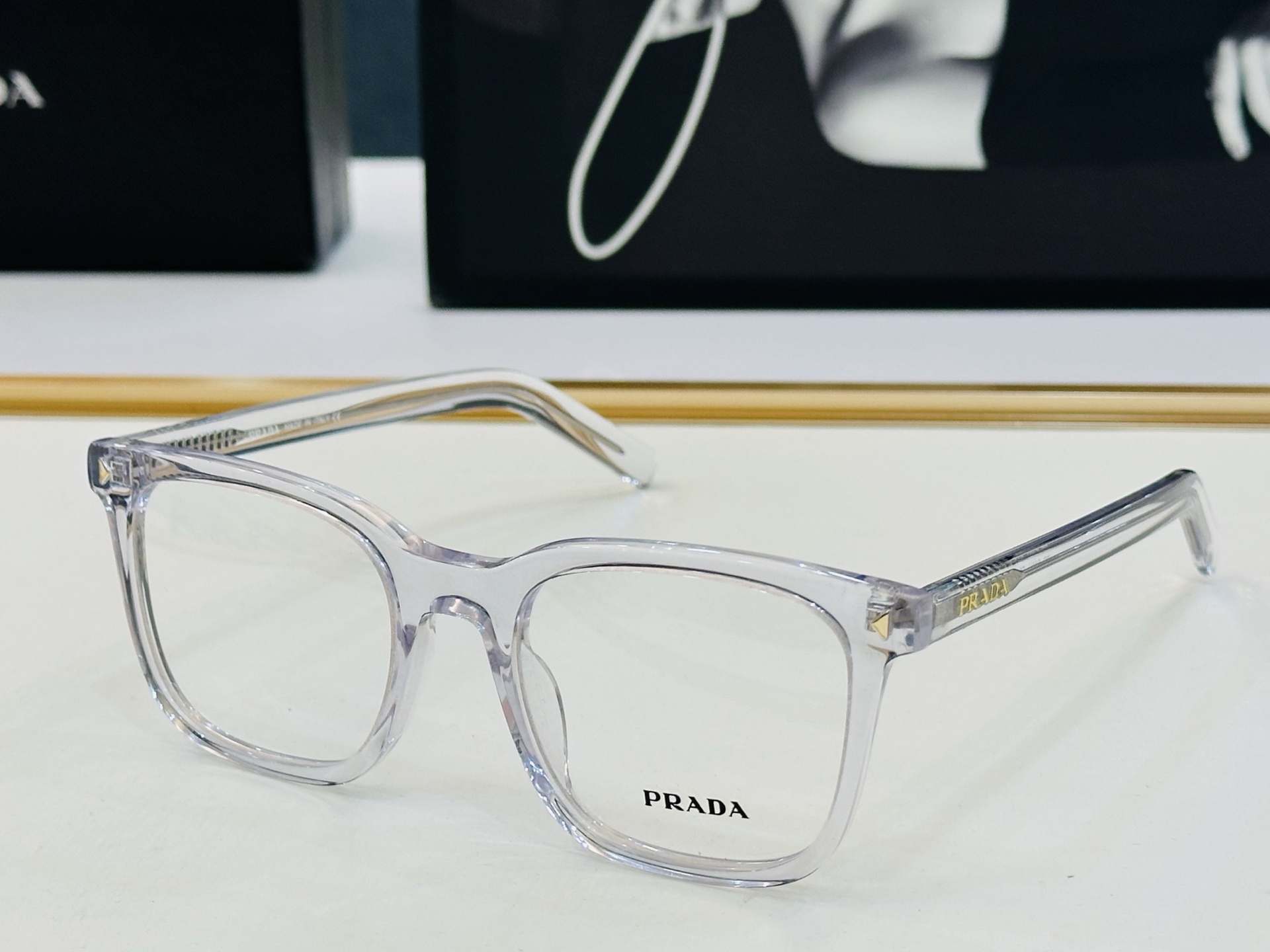 🔺PRAD*🔻普家 PR B11V Size：52口20-145 眼镜系列堪称精湛制作 彰显独特个 L最