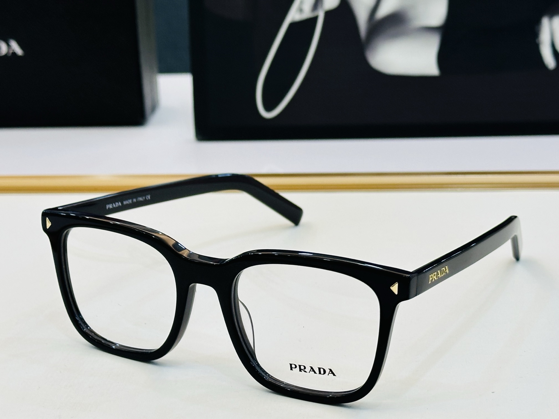 🔺PRAD*🔻普家 PR B11V Size：52口20-145 眼镜系列堪称精湛制作 彰显独特个 L最