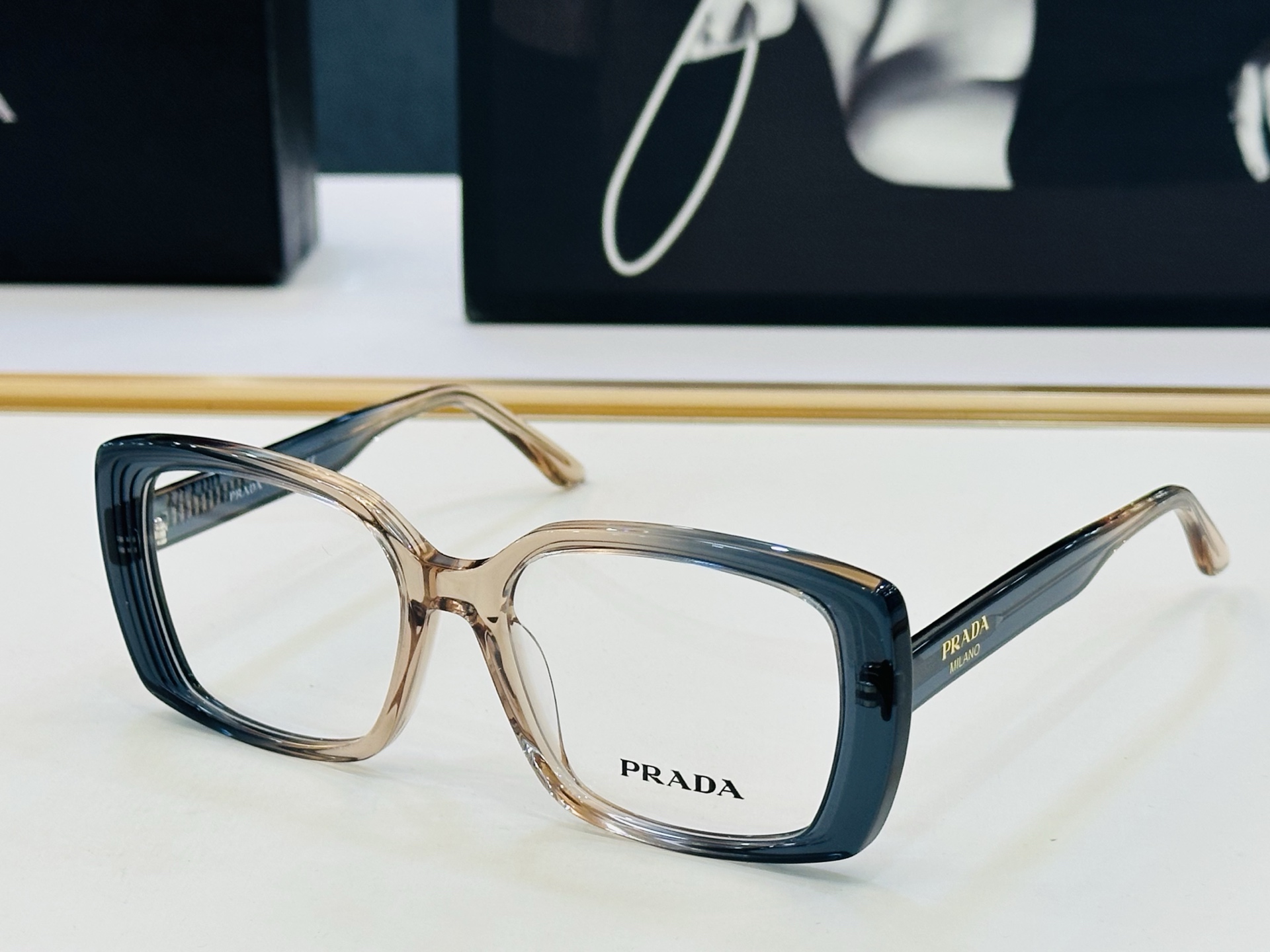 🔺PRAD*🔻普家 VPR A12V Size：54口19-145 眼镜系列堪称精湛制作 彰显独特个 Z
