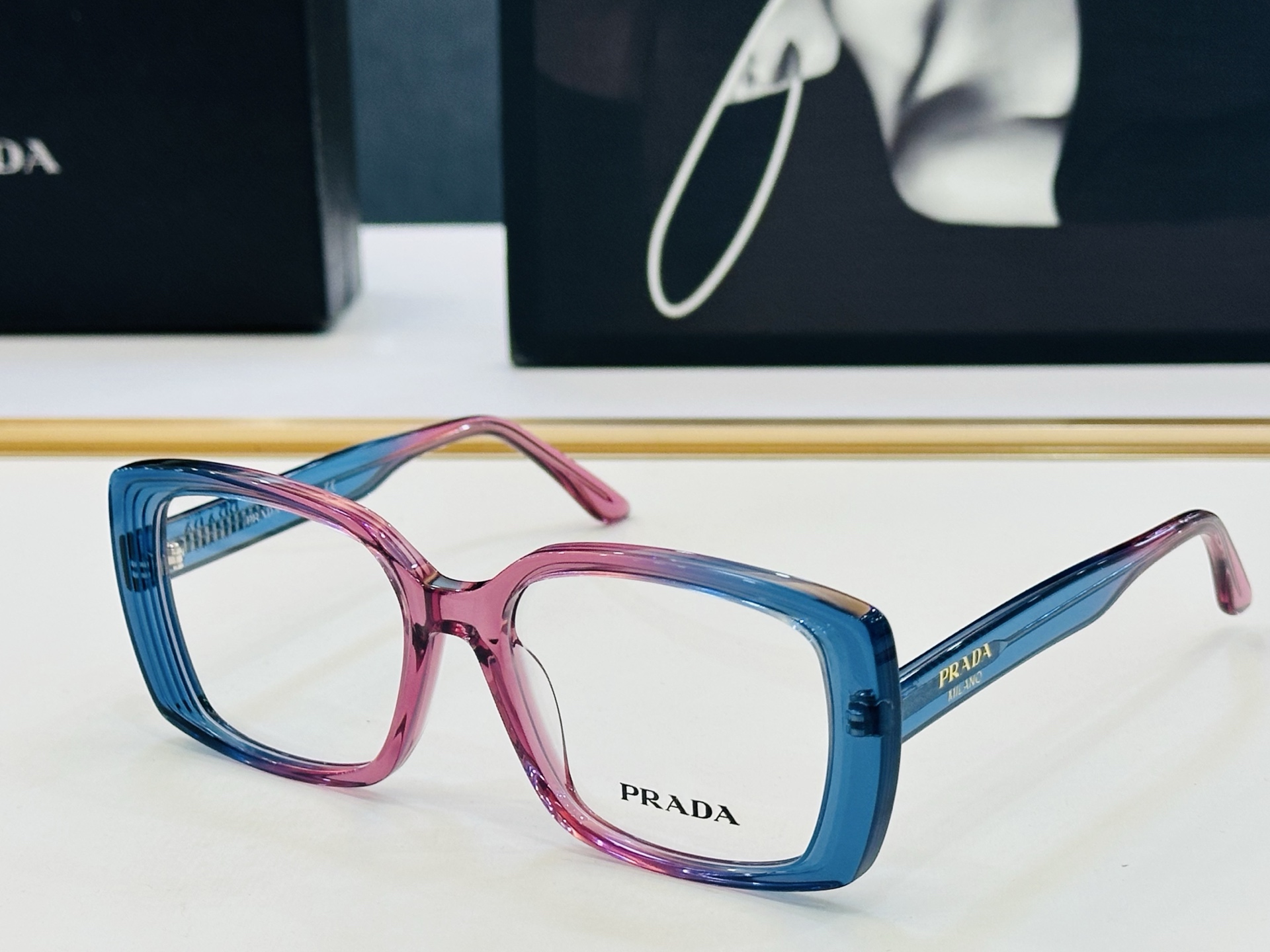 🔺PRAD*🔻普家 VPR A12V Size：54口19-145 眼镜系列堪称精湛制作 彰显独特个 Z