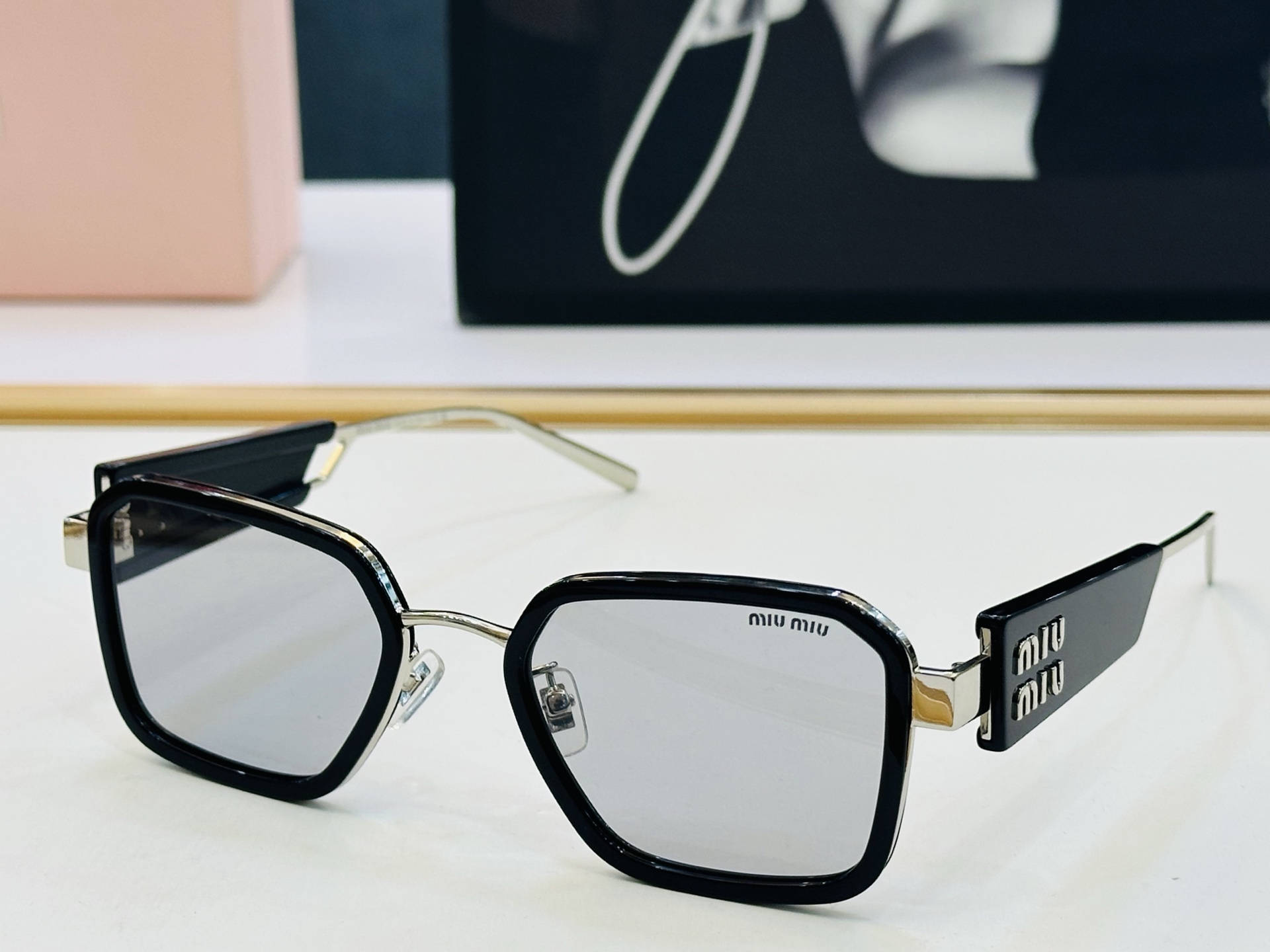 谬家 SMU64WS Size：51口22-145 女士太阳眼镜 [玫瑰][玫瑰] 高档 L时尚墨镜潮人