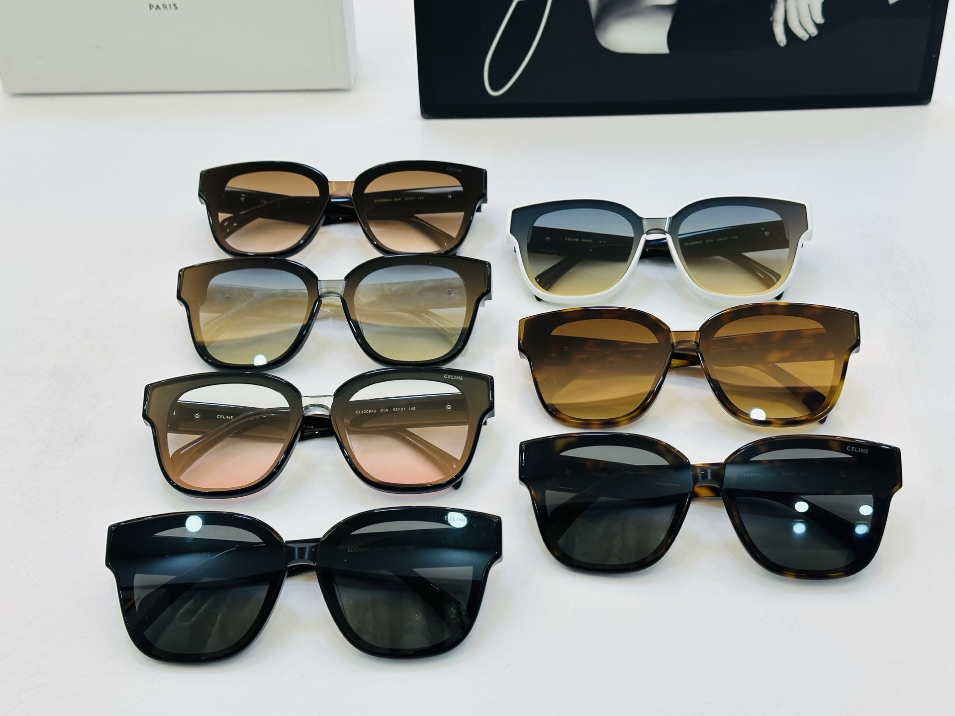 【CELINE】赛琳 CL42094 Size：53口21-145 一直热销的款式 欧美风 光泽度好 质