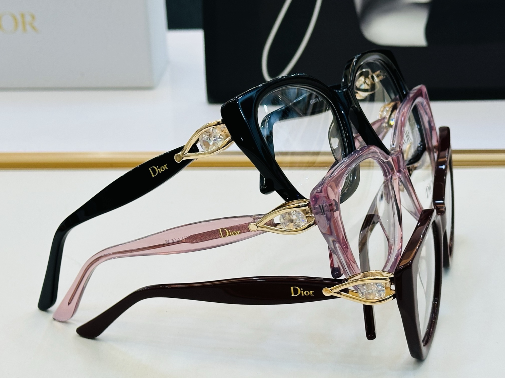 推荐 Dio* 迪家 CD5578 Size：53口17-145 时尚达人超爱💞 H时尚百搭 配光架