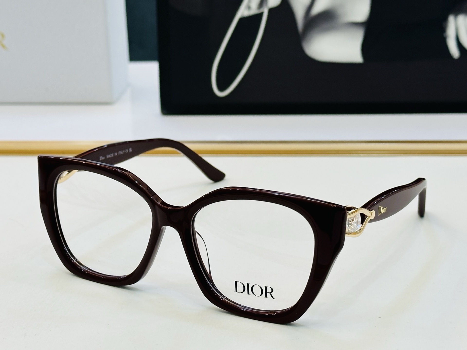 推荐 Dio* 迪家 CD5578 Size：53口17-145 时尚达人超爱💞 H时尚百搭 配光架