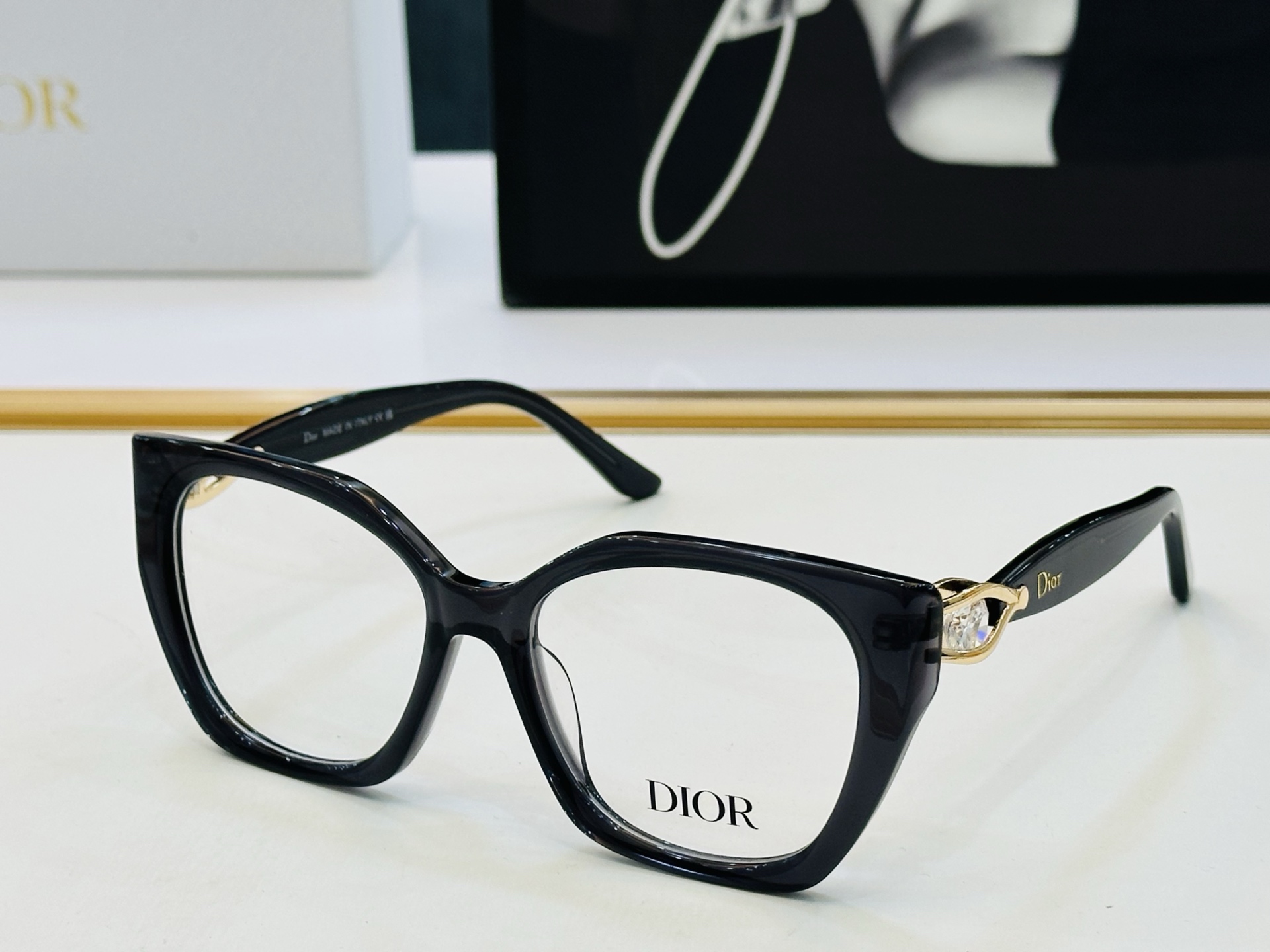 推荐 Dio* 迪家 CD5578 Size：53口17-145 时尚达人超爱💞 H时尚百搭 配光架