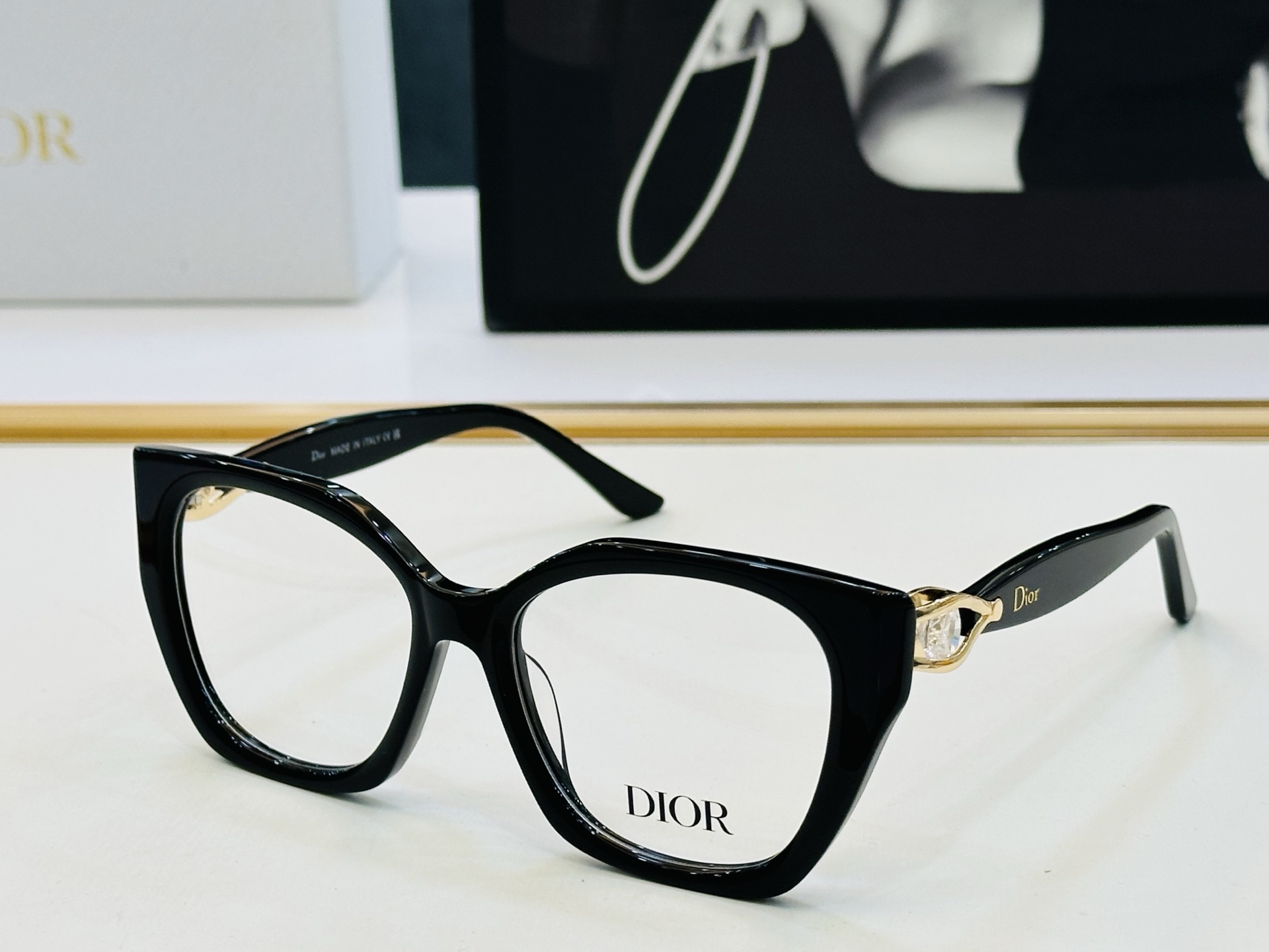 推荐 Dio* 迪家 CD5578 Size：53口17-145 时尚达人超爱💞 H时尚百搭 配光架