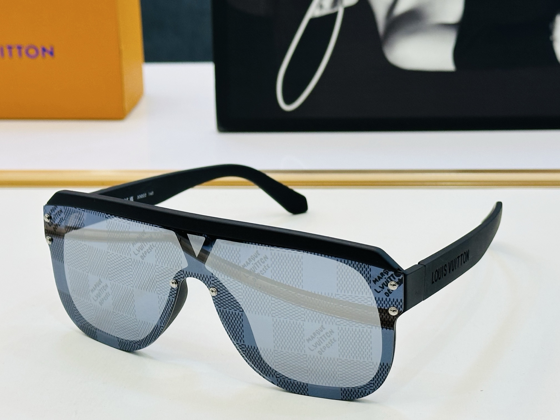 路易家 LOUIS *VUITON 原单高品质 Model: Z2878U 高端货 Size：53口22