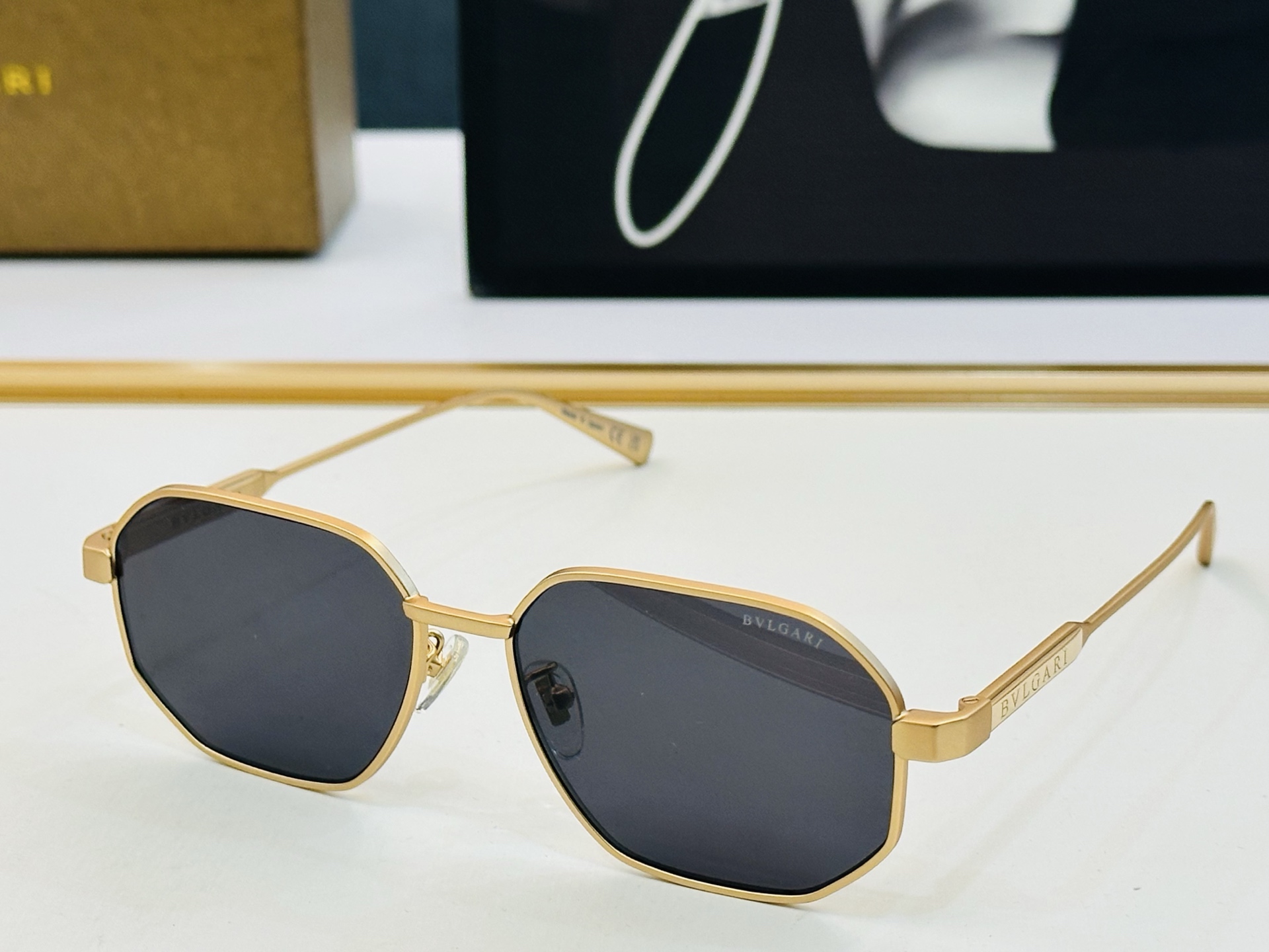 🆕款 官网同售 宝格家 BV40057U 👍 Size ：56口15-145 绝对要买😎品质非常完美 q