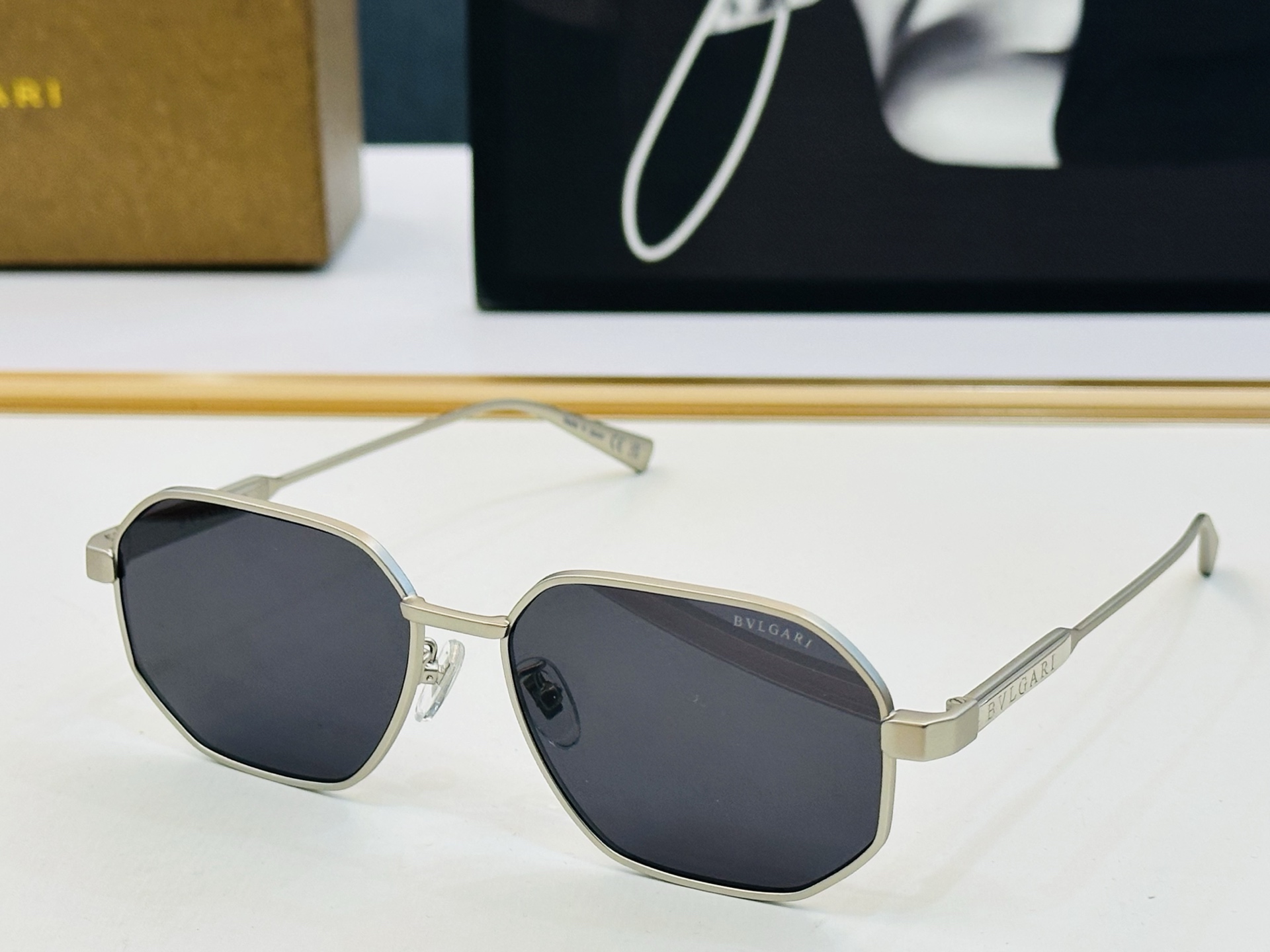 🆕款 官网同售 宝格家 BV40057U 👍 Size ：56口15-145 绝对要买😎品质非常完美 q