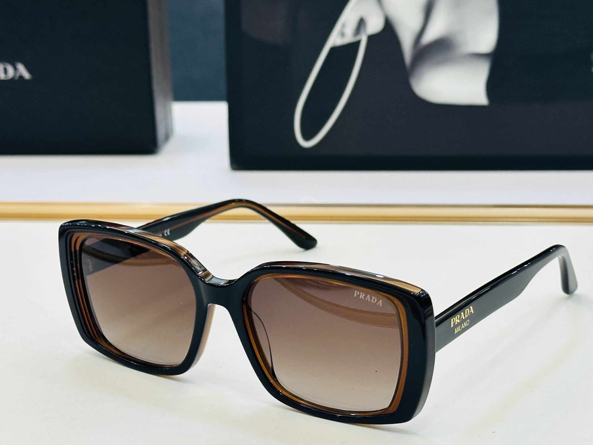 🔺PRAD*🔻普家 VPR A12V Size：54口19-145 眼镜系列堪称精湛制作 彰显独特个 Z