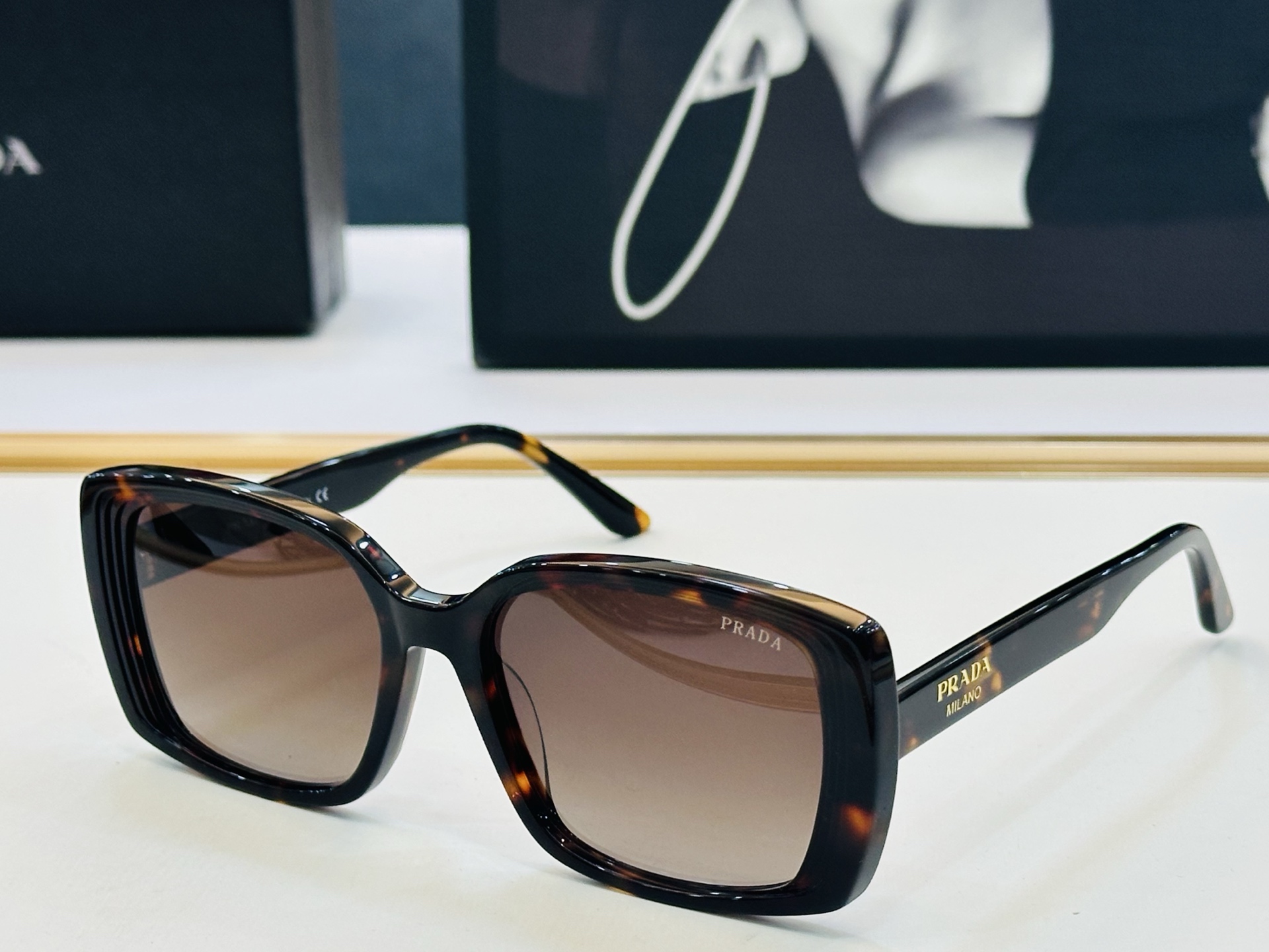 🔺PRAD*🔻普家 VPR A12V Size：54口19-145 眼镜系列堪称精湛制作 彰显独特个 Z
