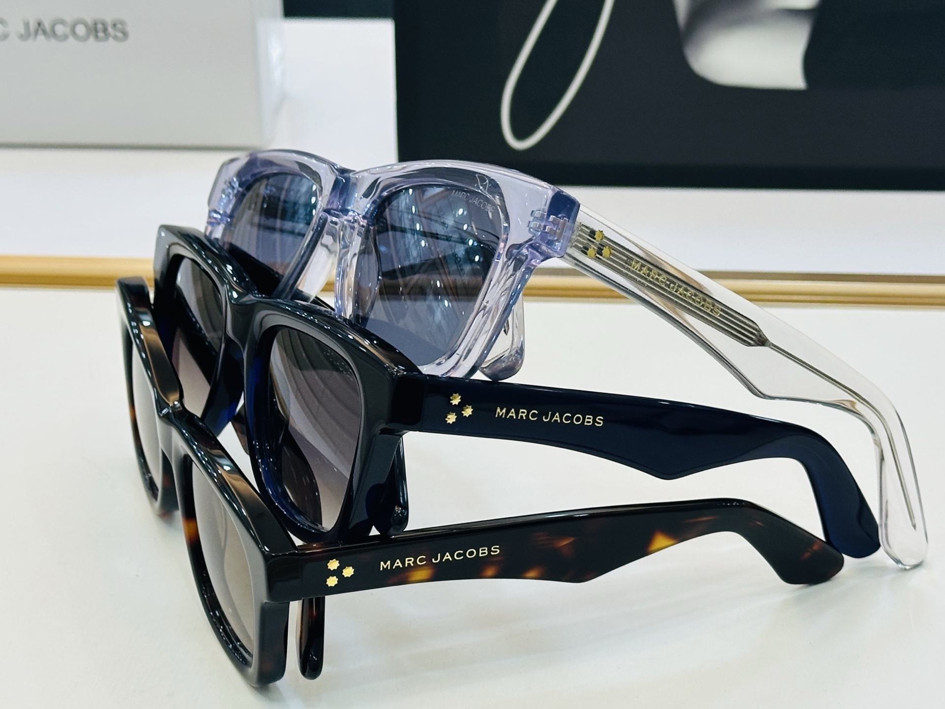 Marc jacobs 马杰家 MJ895 Size：54口20-145 采用今年流行的板材 Z完美设计